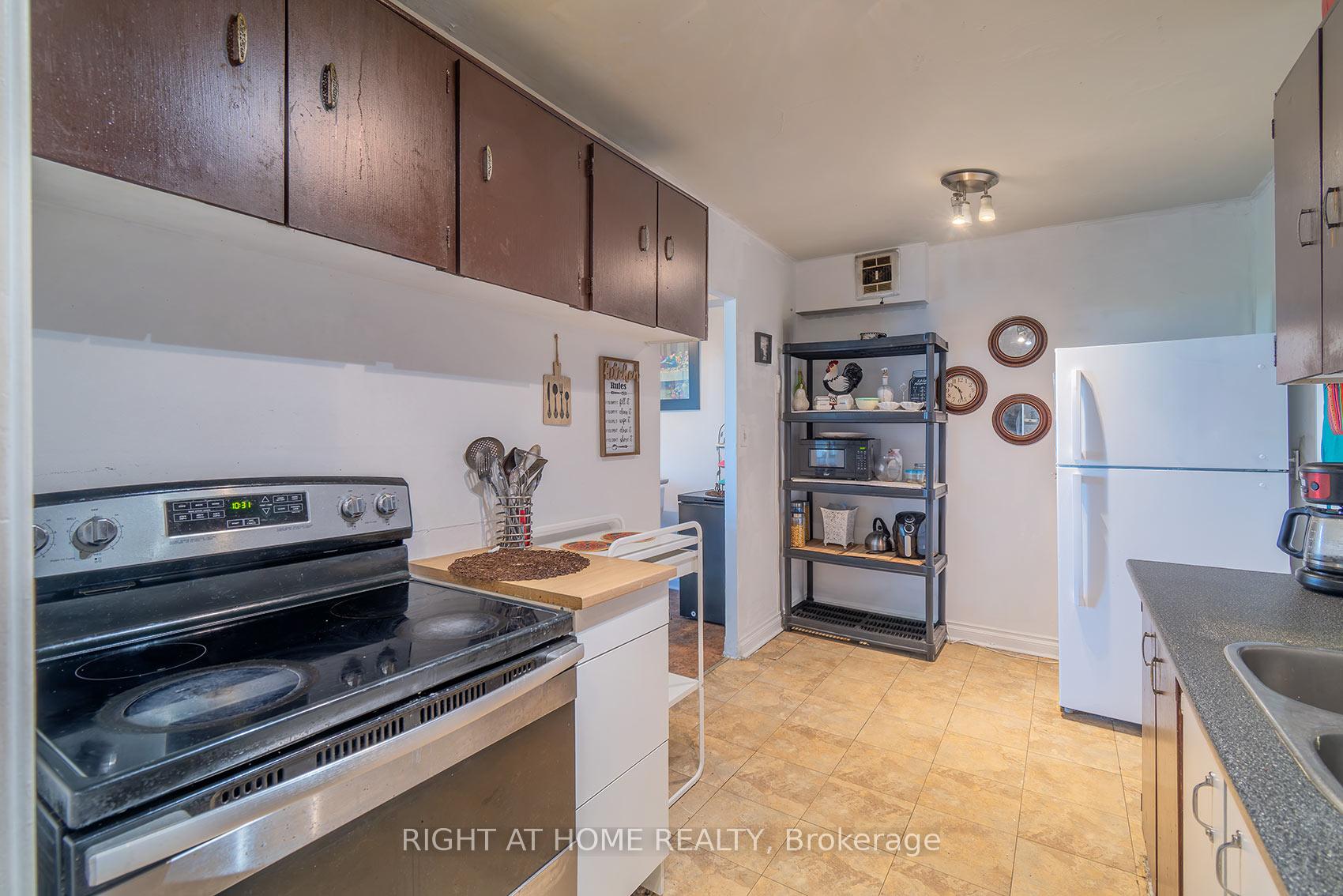Photo 16 of Unit 608, 335 Driftwood Avenue, North York, Black Creek — HOMEH