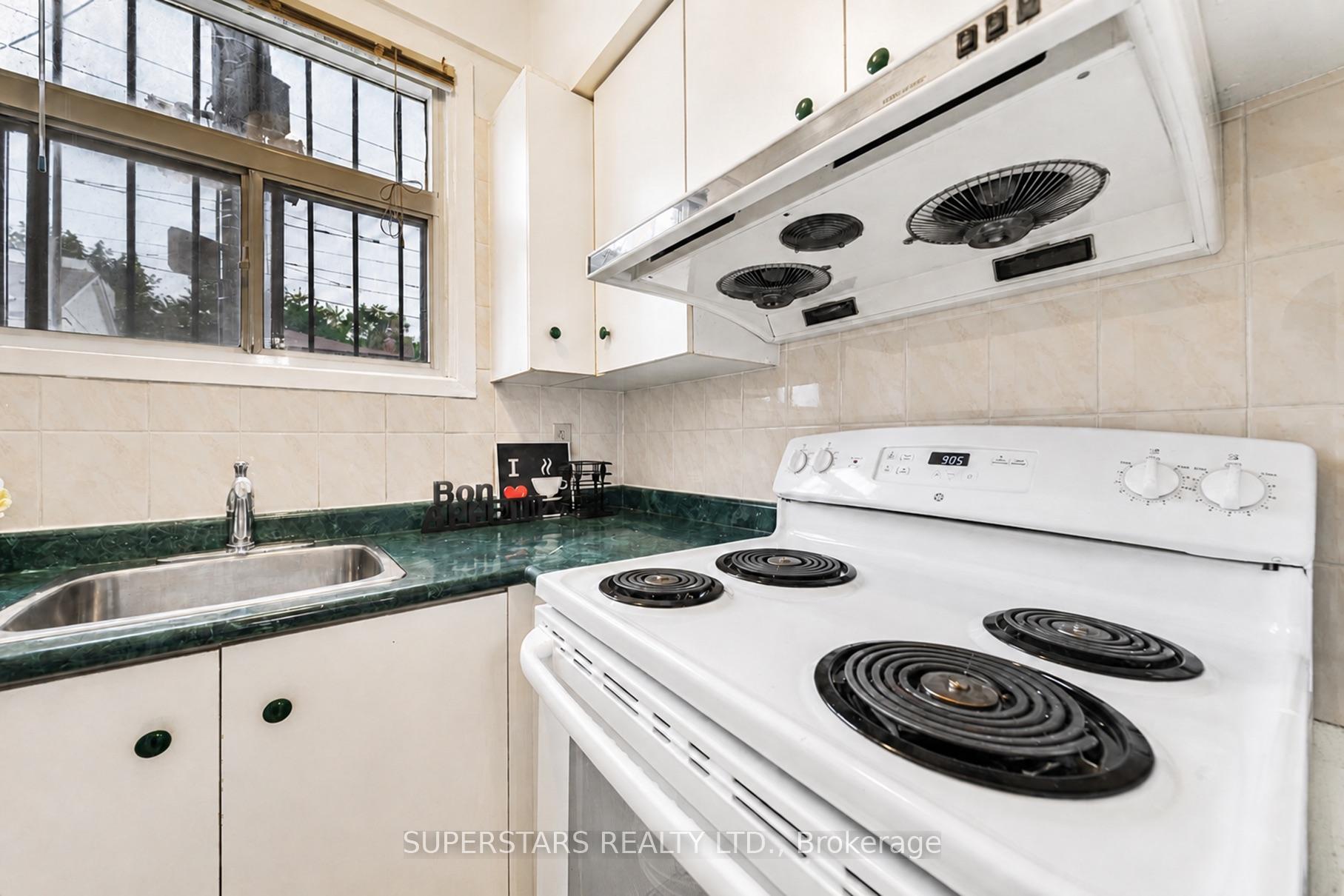 Photo 20 of Unit 10, 275 Broadview Avenue, Toronto, South Riverdale — HOMEH