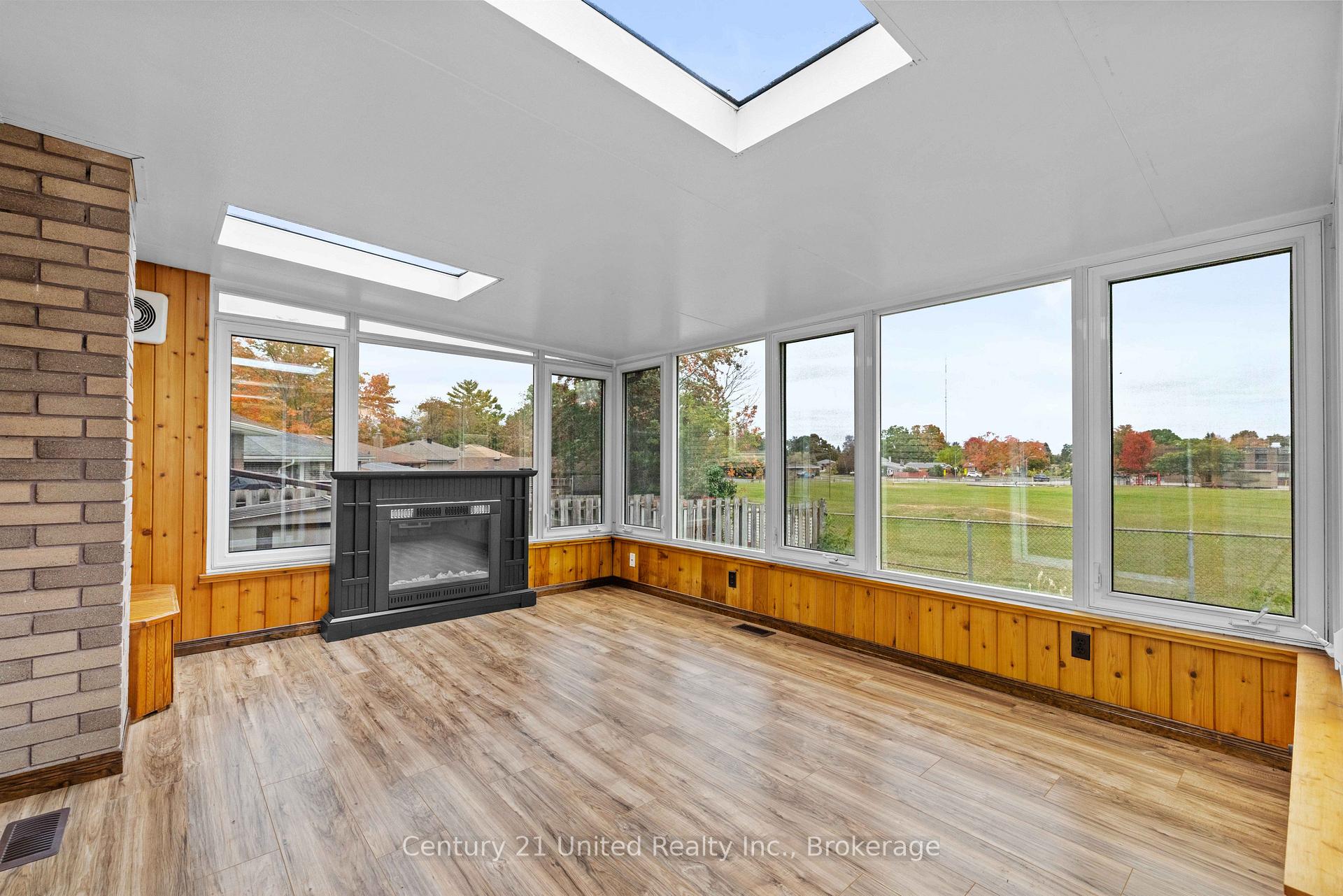 Photo 19 of 1175 Edmison Drive, Peterborough, Northcrest Ward 5 — HOMEH