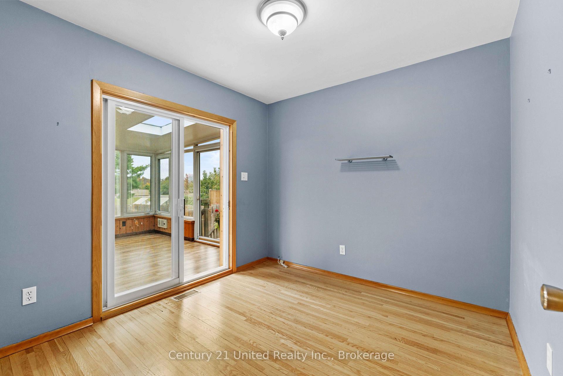 Photo 25 of 1175 Edmison Drive, Peterborough, Northcrest Ward 5 — HOMEH