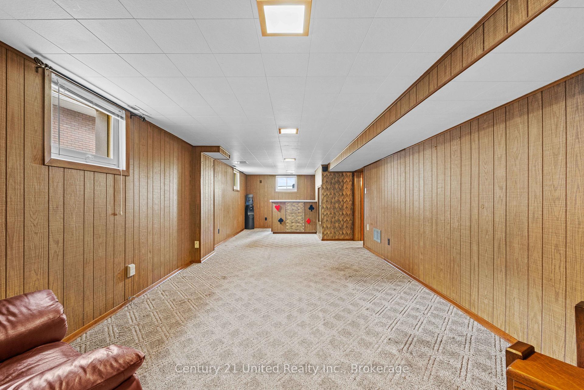 Photo 32 of 1175 Edmison Drive, Peterborough, Northcrest Ward 5 — HOMEH