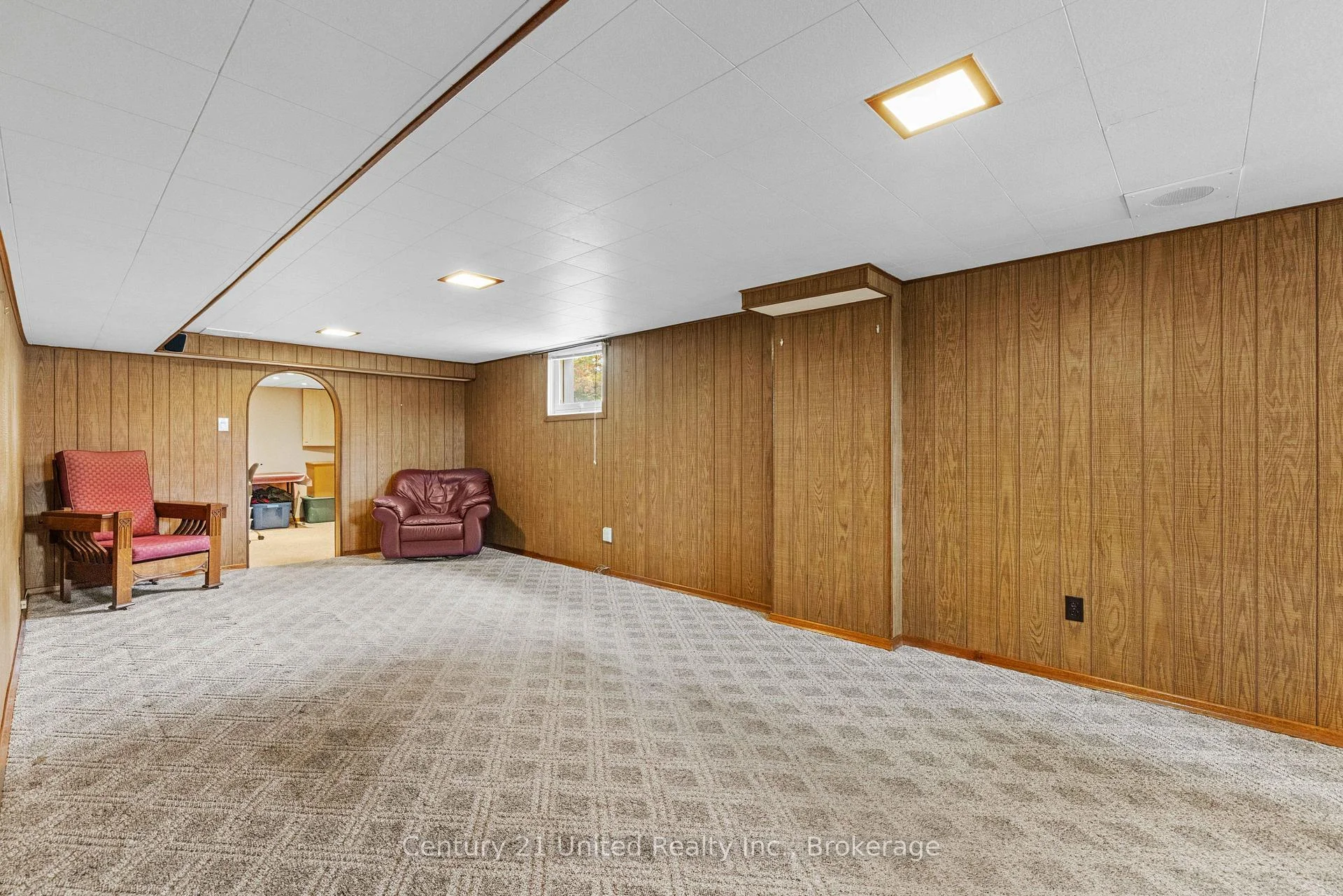 Photo 34 of 1175 Edmison Drive, Peterborough, Northcrest Ward 5 — HOMEH