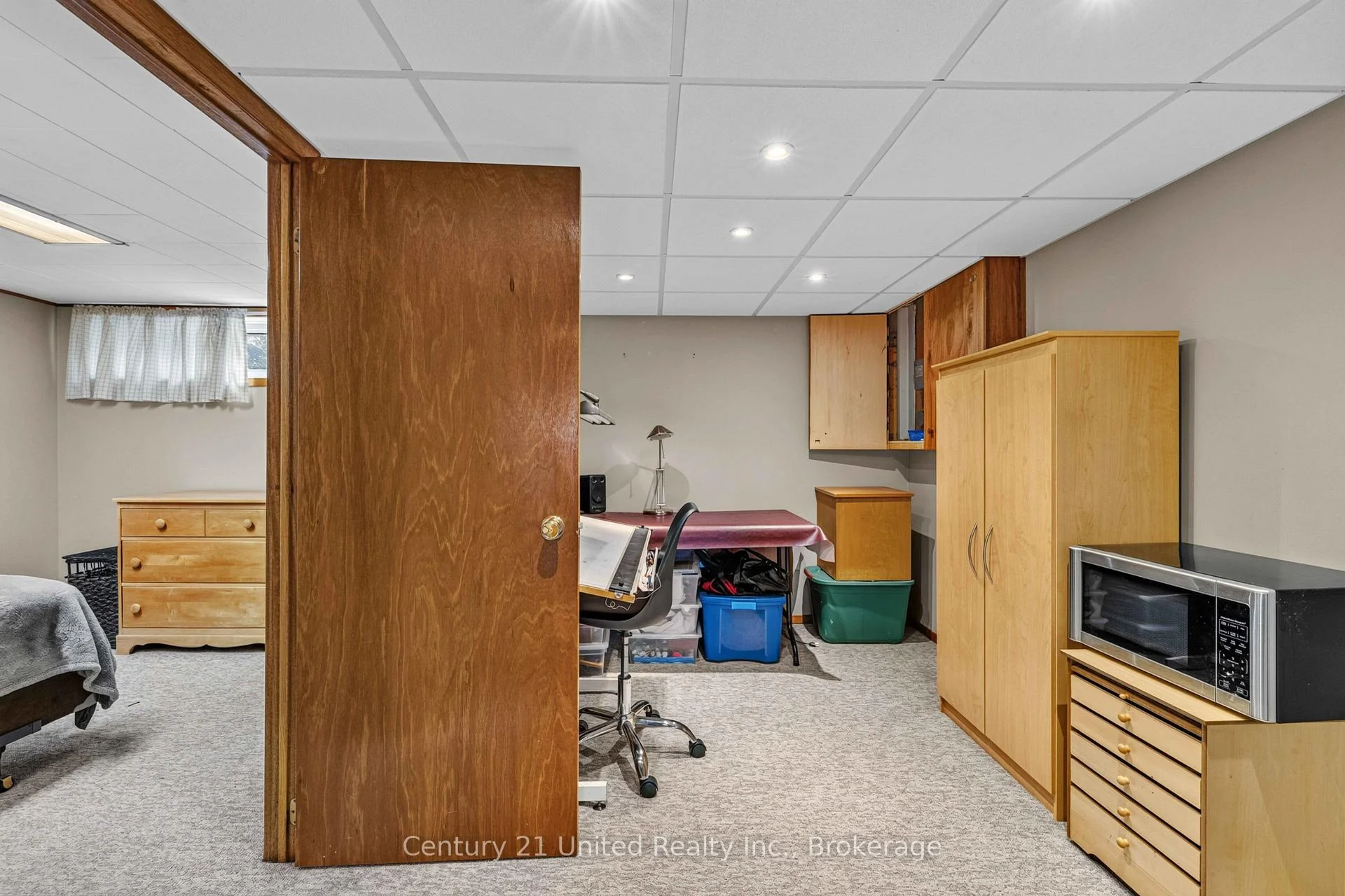 Photo 40 of 1175 Edmison Drive, Peterborough, Northcrest Ward 5 — HOMEH
