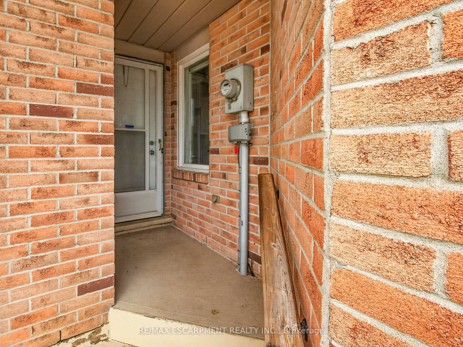 Photo 5 of 4459 Christopher Court, Lincoln, Beamsville — HOMEH