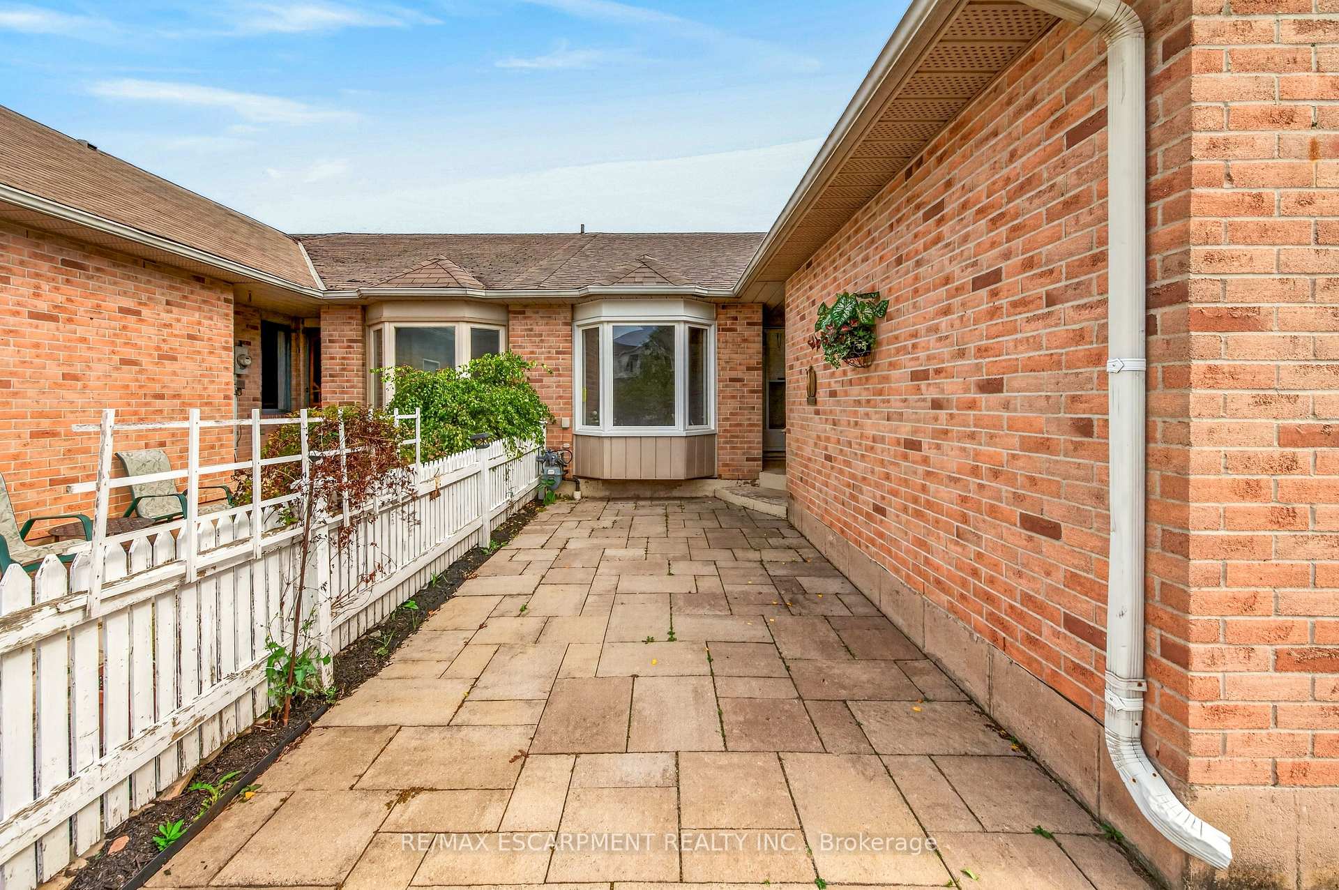 Photo 6 of 4459 Christopher Court, Lincoln, Beamsville — HOMEH