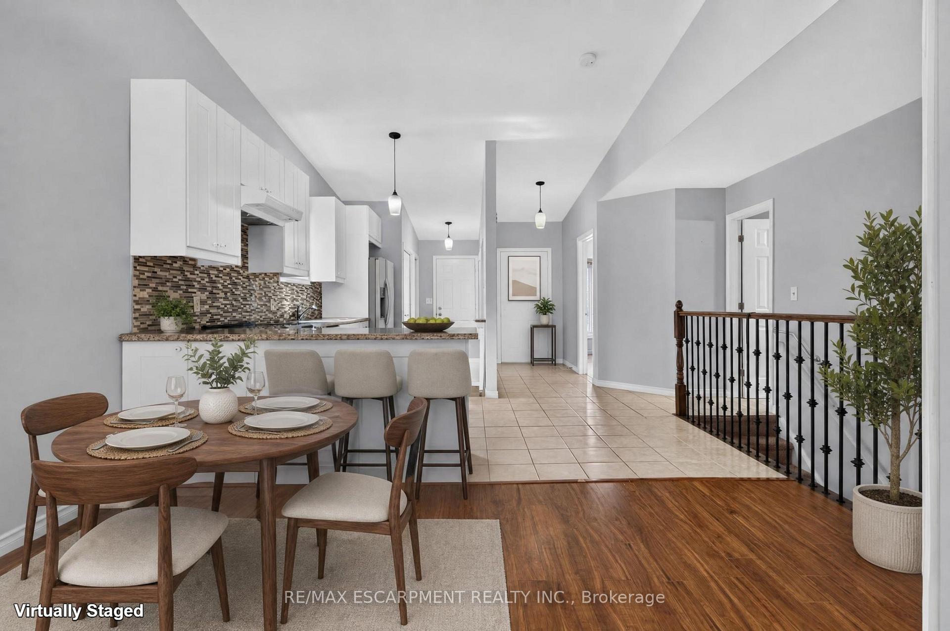 Photo 21 of 4459 Christopher Court, Lincoln, Beamsville — HOMEH