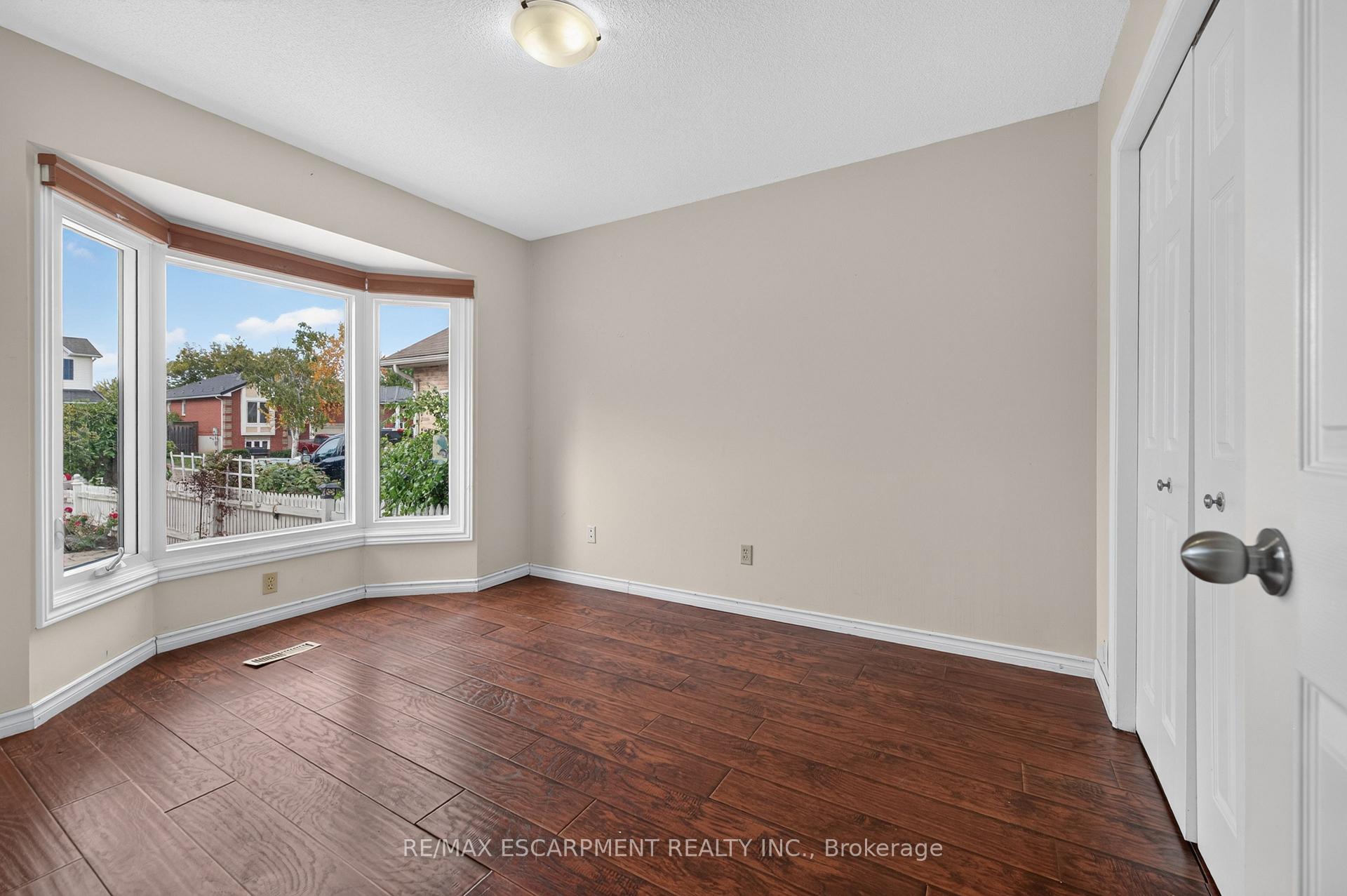 Photo 26 of 4459 Christopher Court, Lincoln, Beamsville — HOMEH