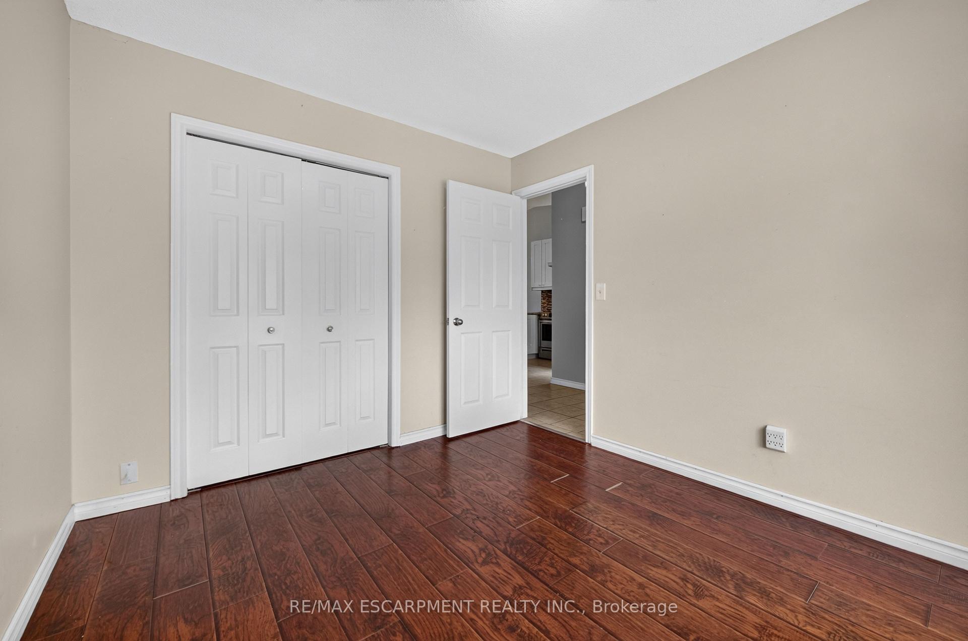 Photo 28 of 4459 Christopher Court, Lincoln, Beamsville — HOMEH
