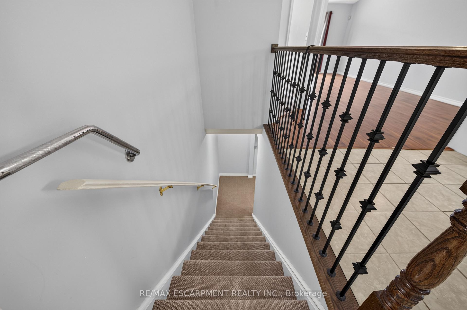 Photo 31 of 4459 Christopher Court, Lincoln, Beamsville — HOMEH