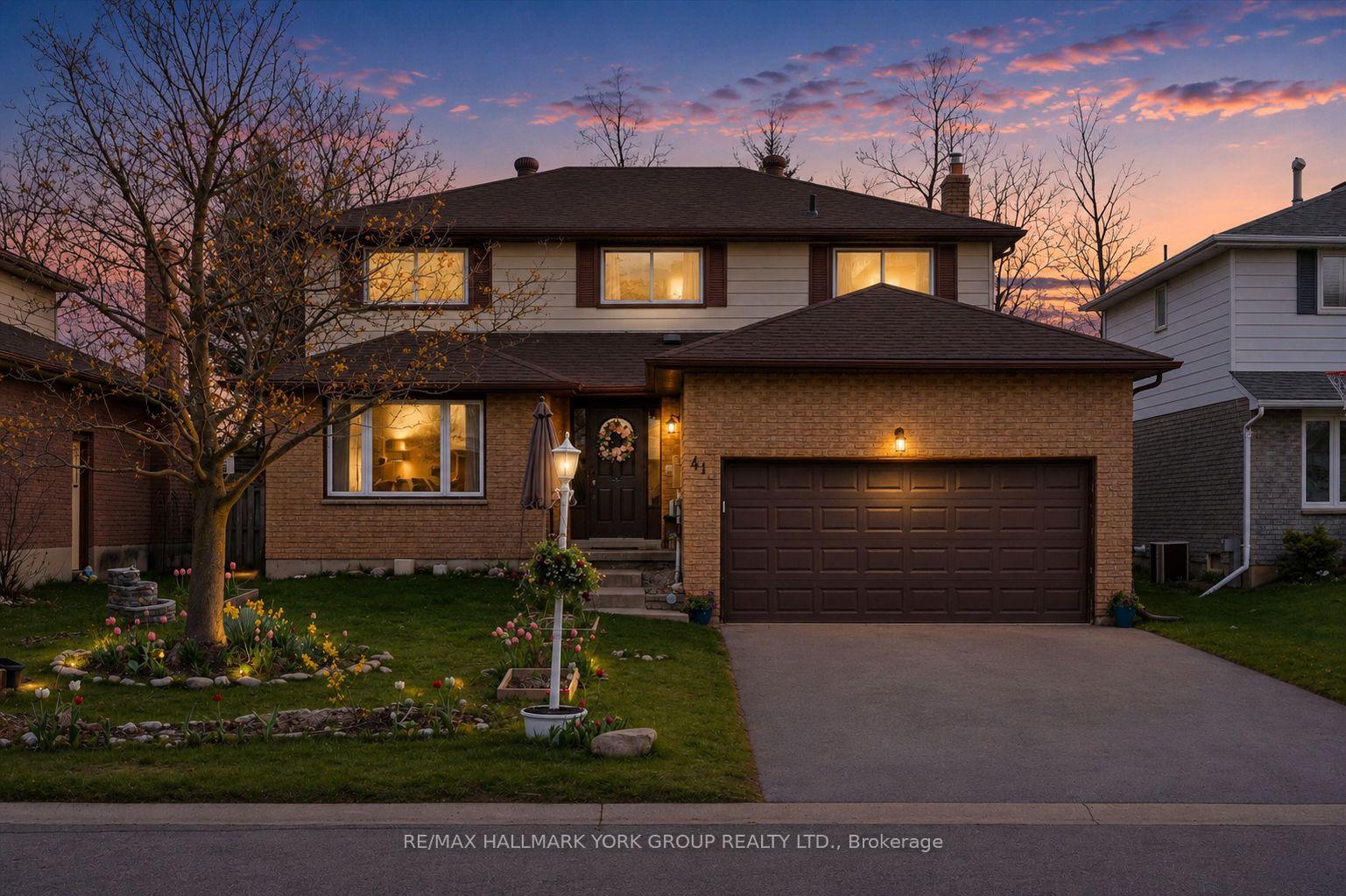 Photo of 41 Laurentian Lane