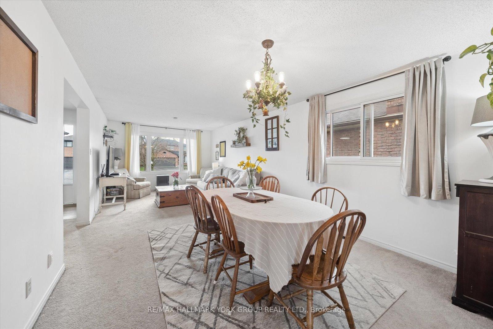 Photo 10 of 41 Laurentian Lane, Orillia — HOMEH