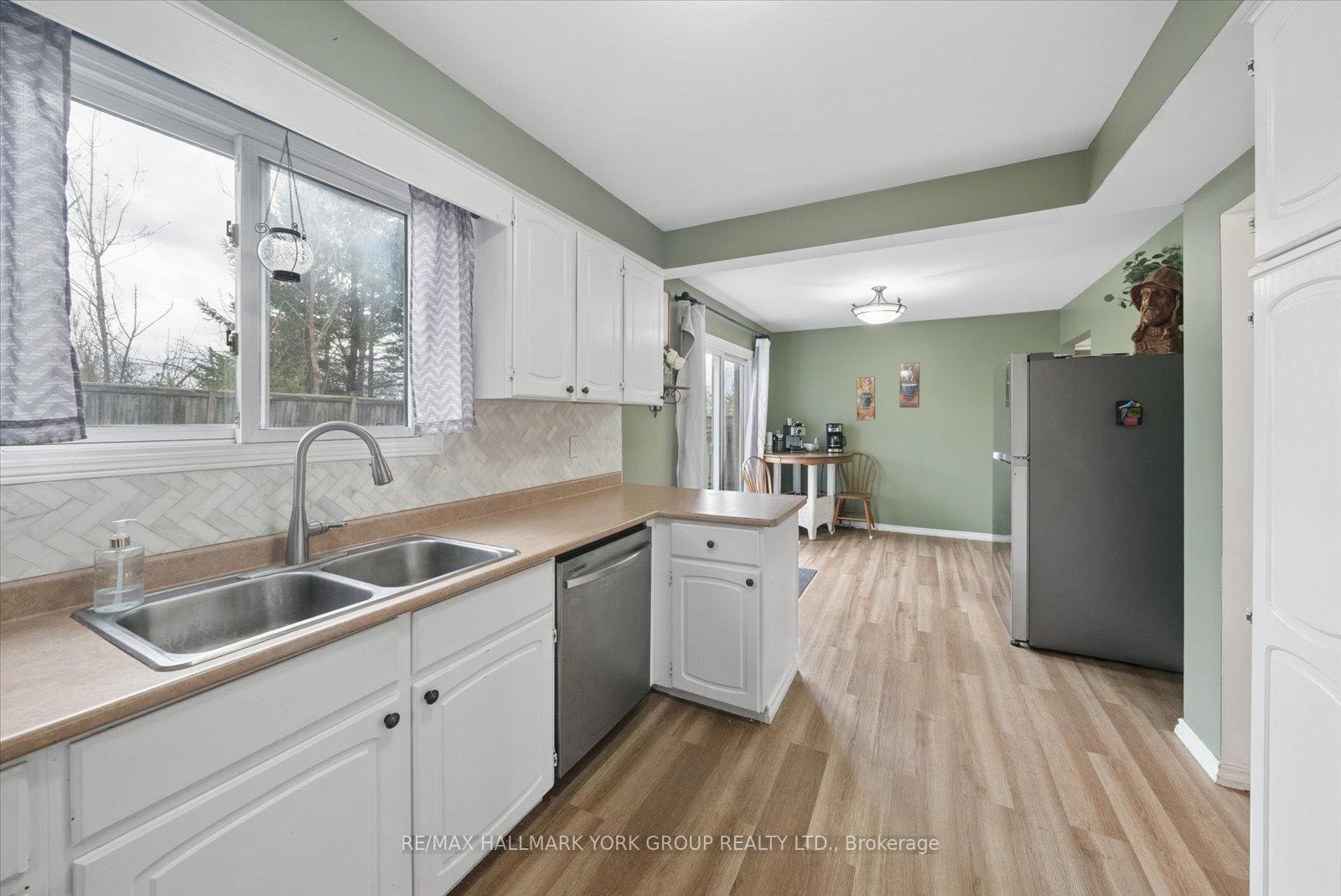 Photo 13 of 41 Laurentian Lane, Orillia — HOMEH