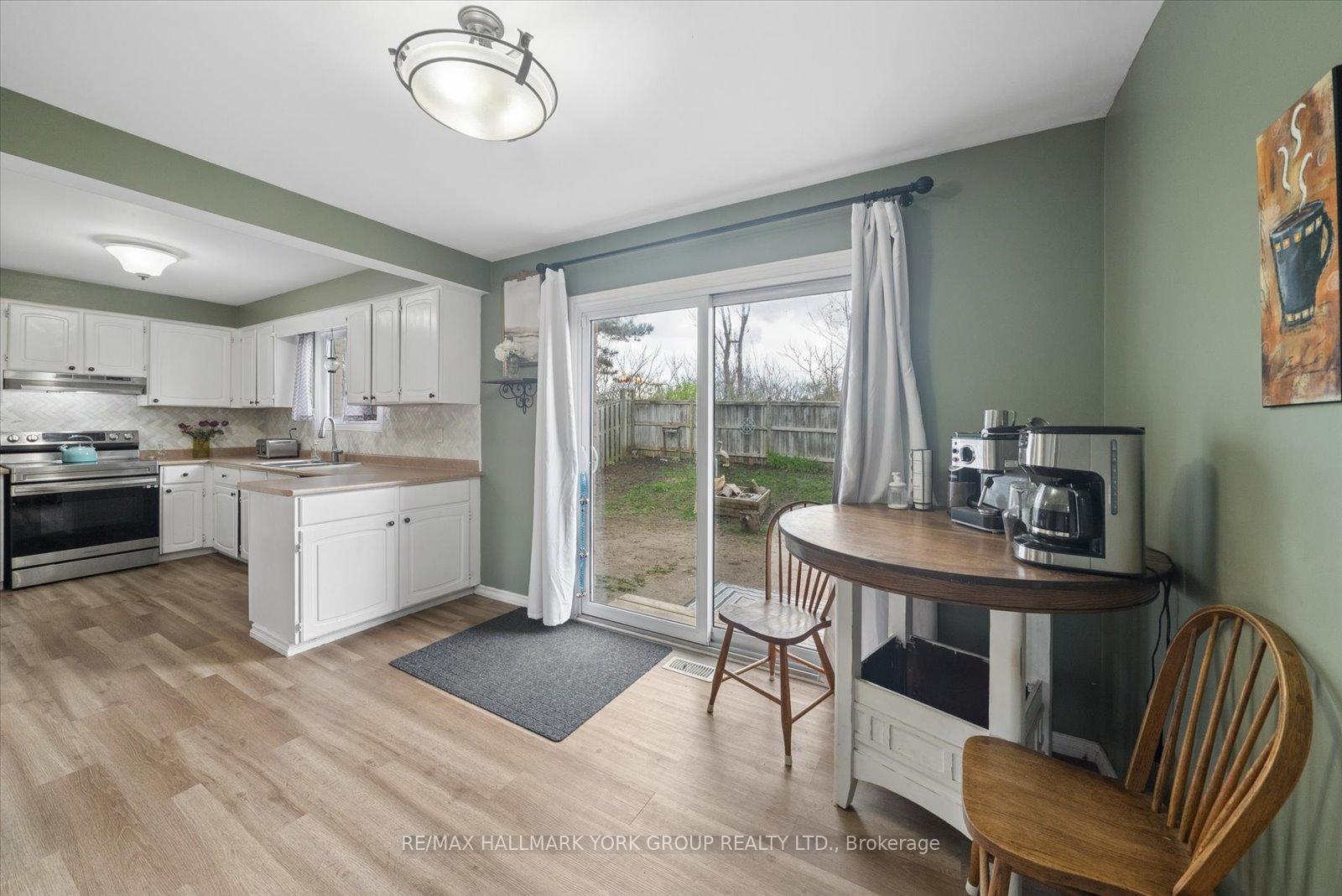 Photo 14 of 41 Laurentian Lane, Orillia — HOMEH