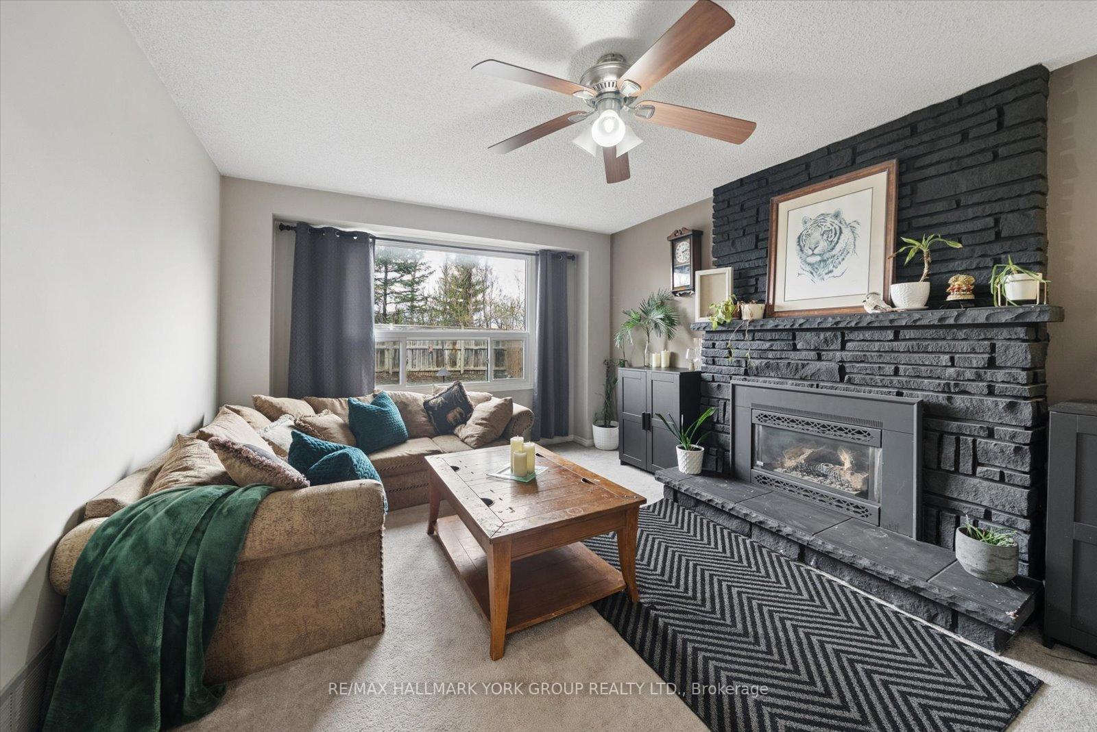 Photo 16 of 41 Laurentian Lane, Orillia — HOMEH