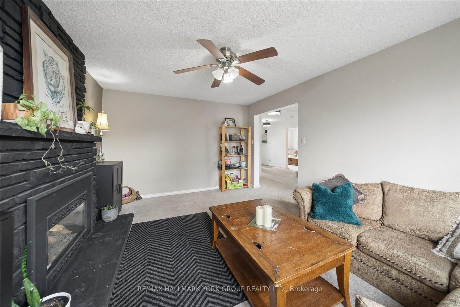 Photo 18 of 41 Laurentian Lane, Orillia — HOMEH
