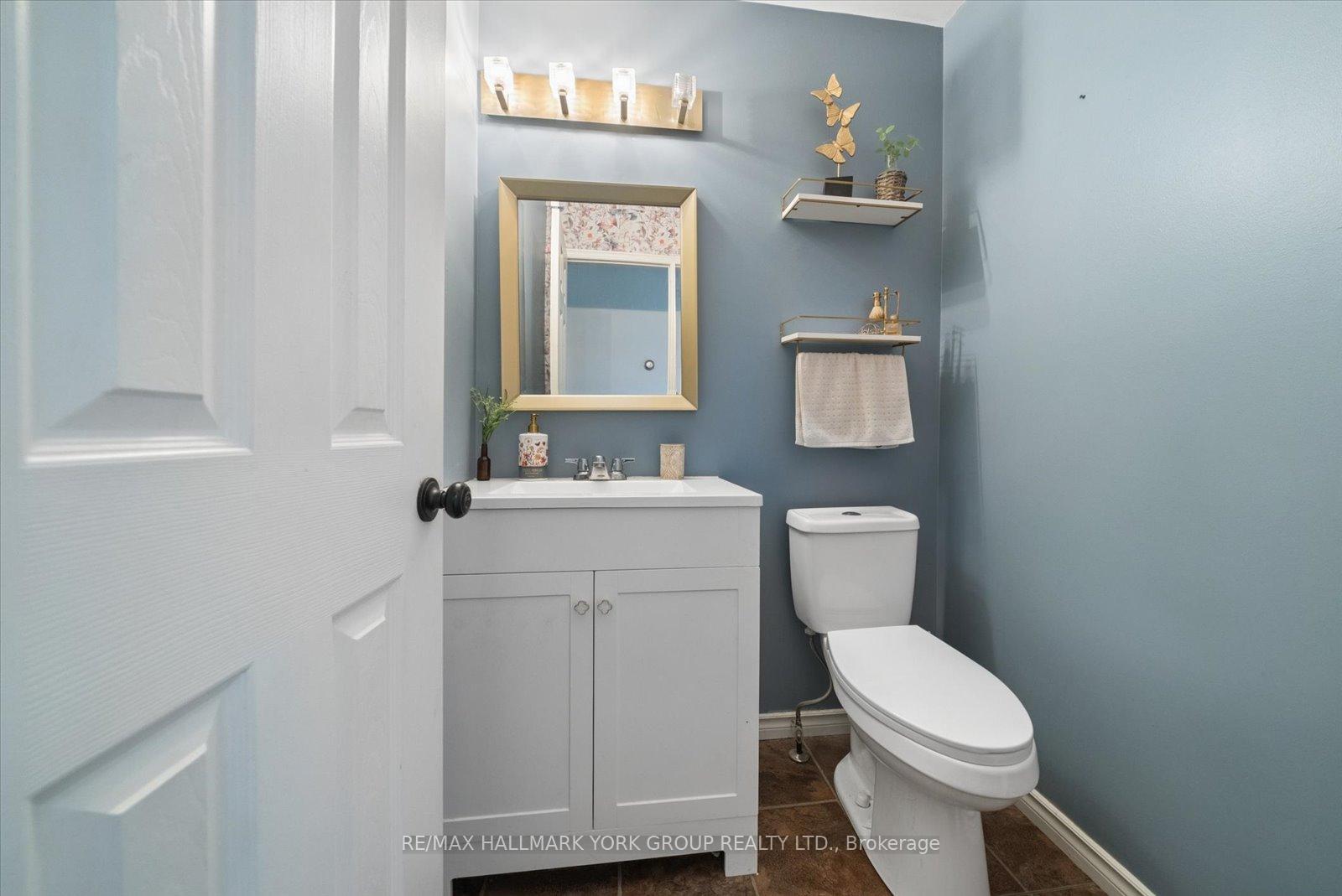 Photo 19 of 41 Laurentian Lane, Orillia — HOMEH