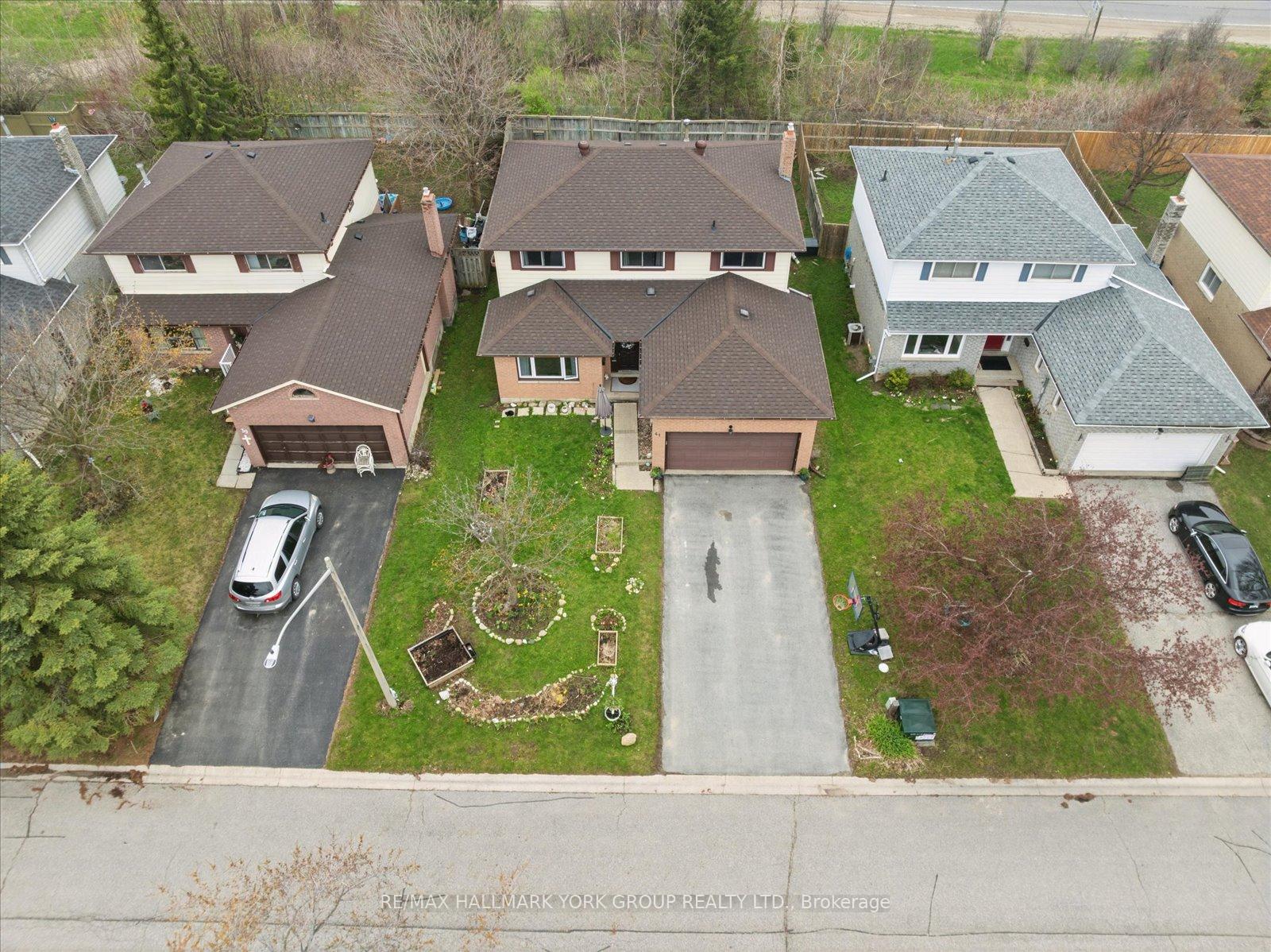 Photo 44 of 41 Laurentian Lane, Orillia — HOMEH