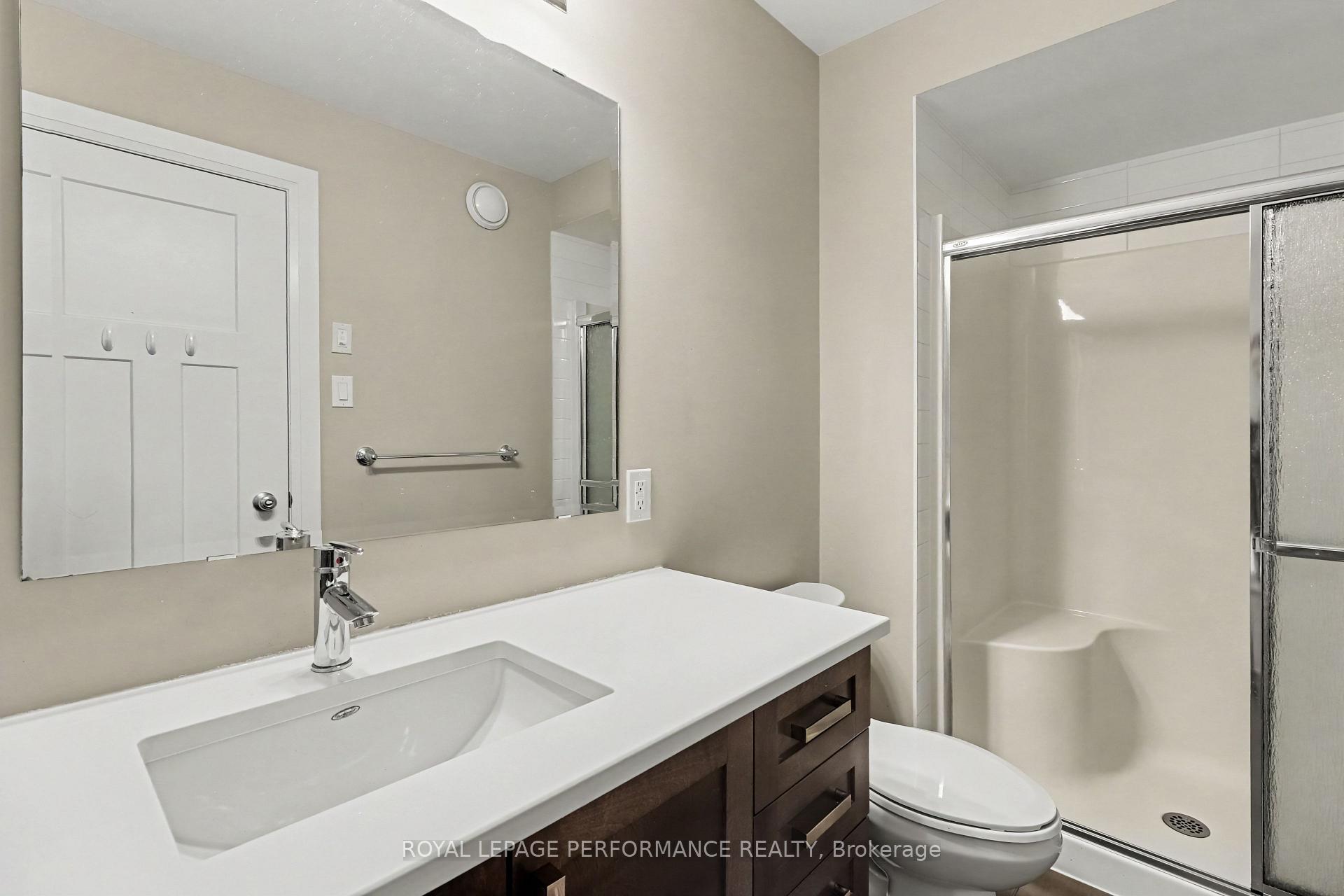 Photo 17 of 208 Butterfly Walk, Ottawa, Mer Bleue/Bradley Estates/Anderson Park — HOMEH
