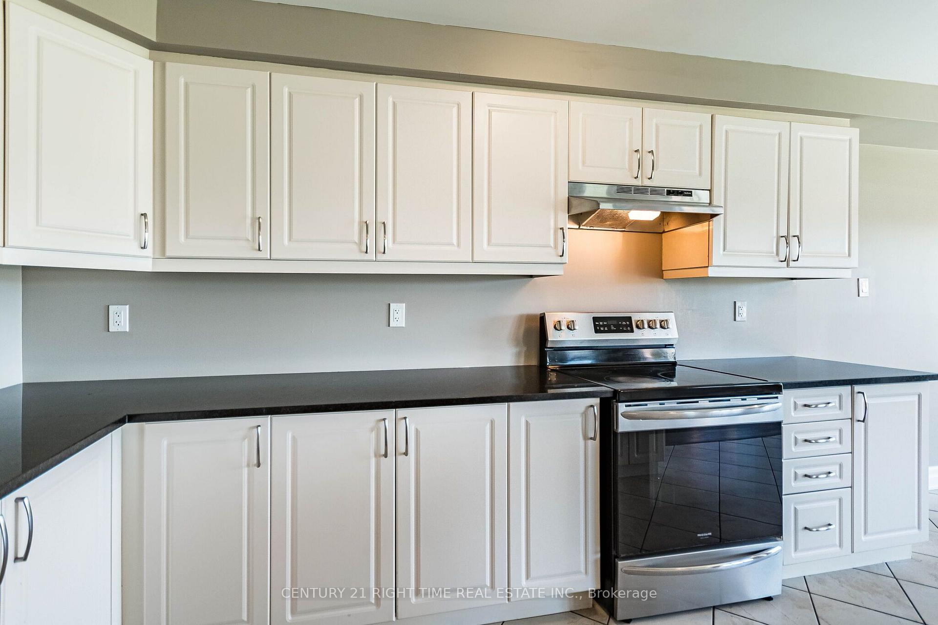 Photo 18 of 142 Watermill Street, Kitchener, Doon South — HOMEH