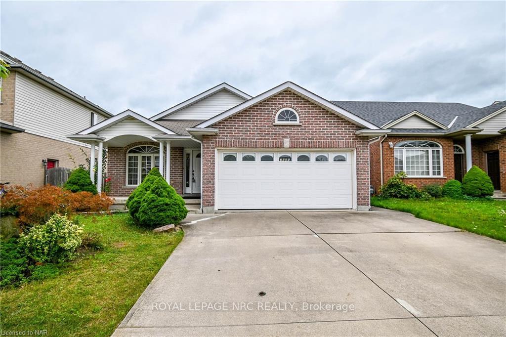 Photo 1 of 7005 Kelly Drive, Niagara Falls, Forestview — HOMEH