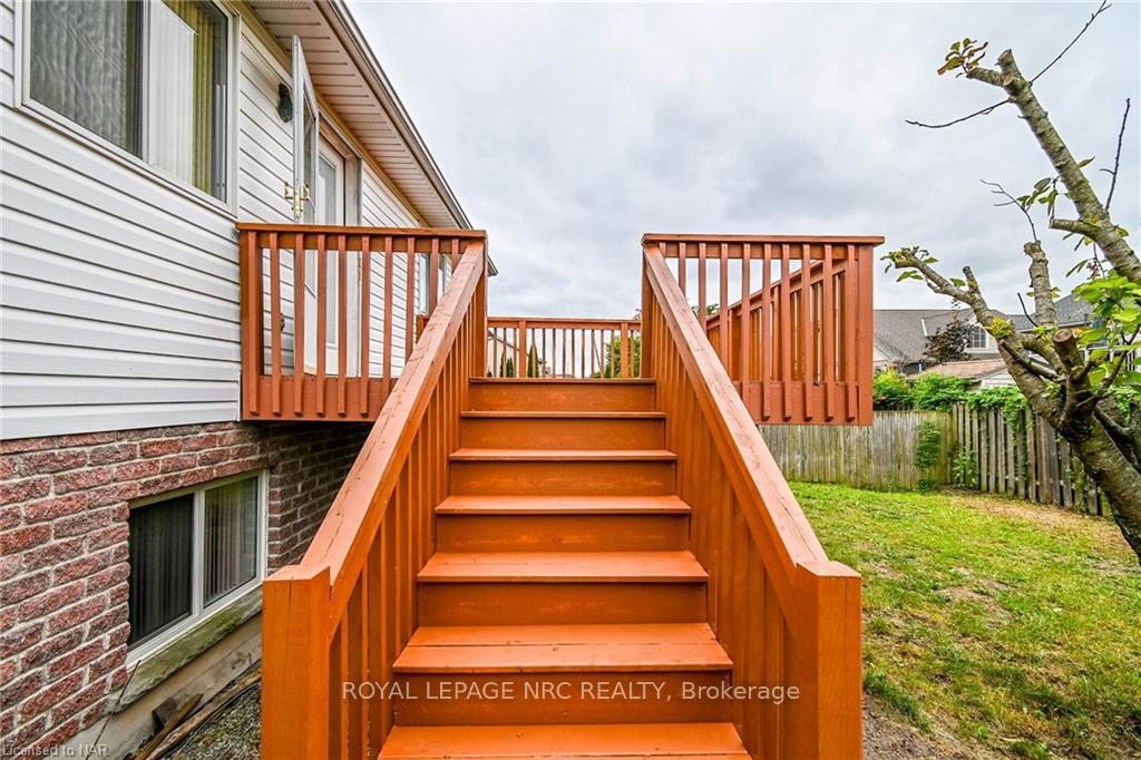 Photo 9 of 7005 Kelly Drive, Niagara Falls, Forestview — HOMEH