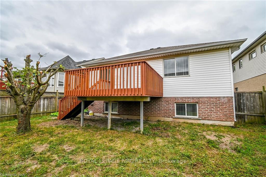 Photo 12 of 7005 Kelly Drive, Niagara Falls, Forestview — HOMEH