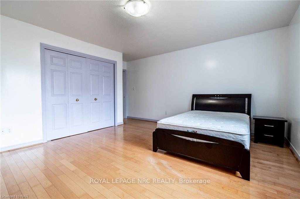 Photo 18 of 7005 Kelly Drive, Niagara Falls, Forestview — HOMEH