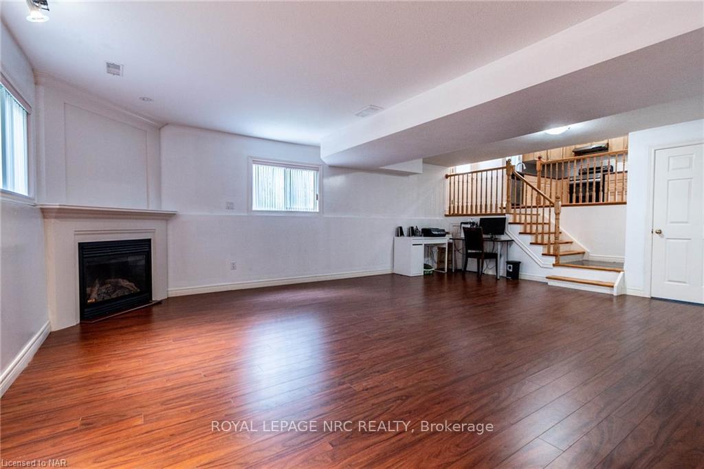 Photo 31 of 7005 Kelly Drive, Niagara Falls, Forestview — HOMEH
