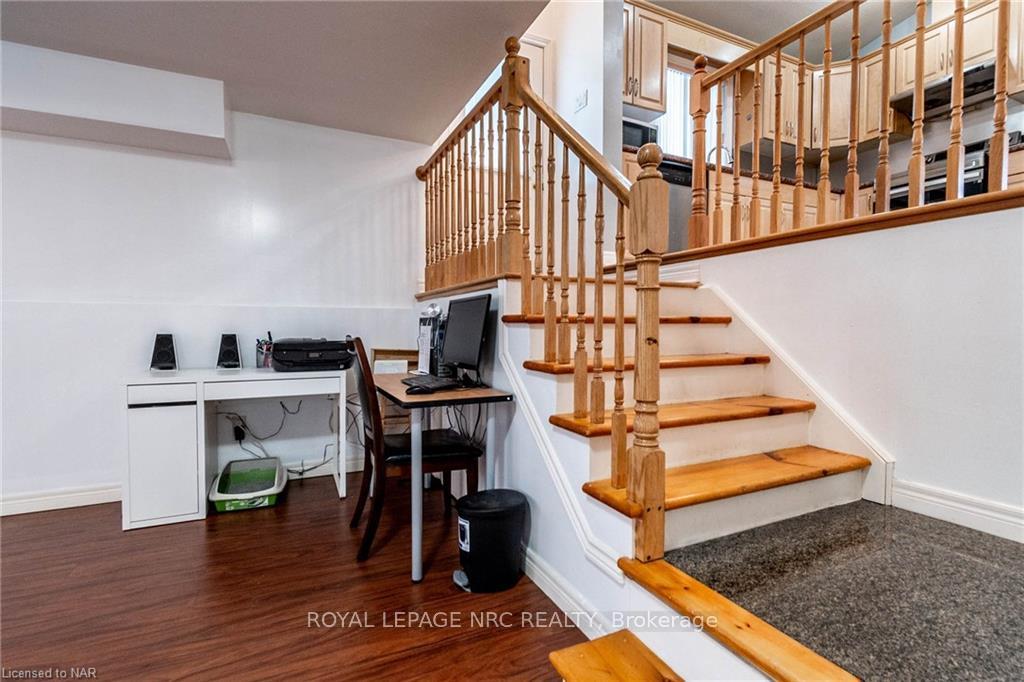 Photo 33 of 7005 Kelly Drive, Niagara Falls, Forestview — HOMEH