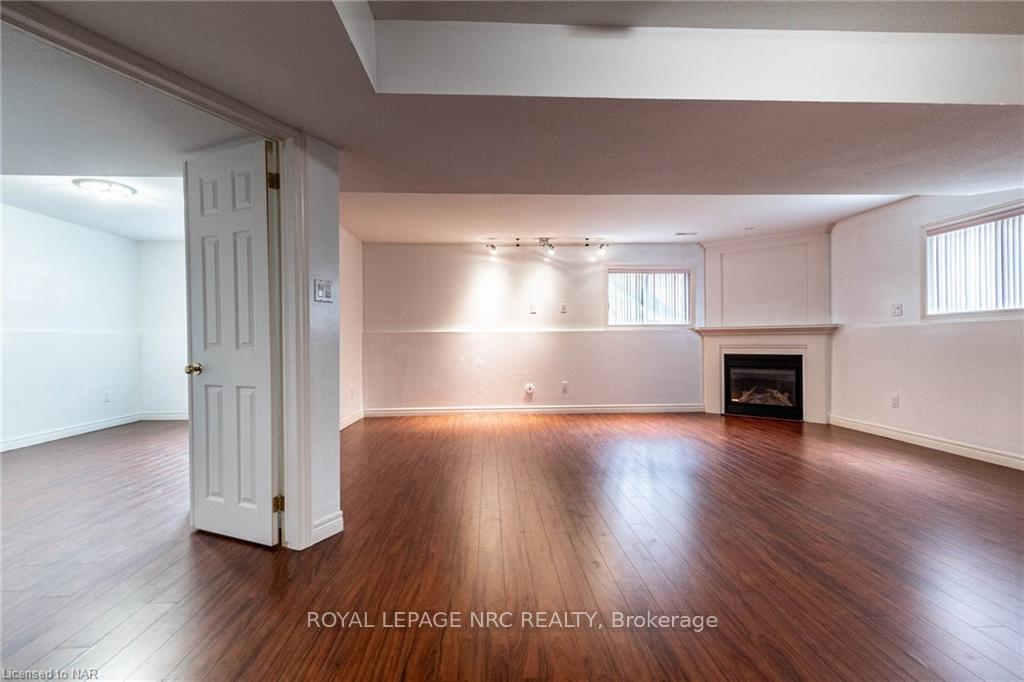 Photo 37 of 7005 Kelly Drive, Niagara Falls, Forestview — HOMEH