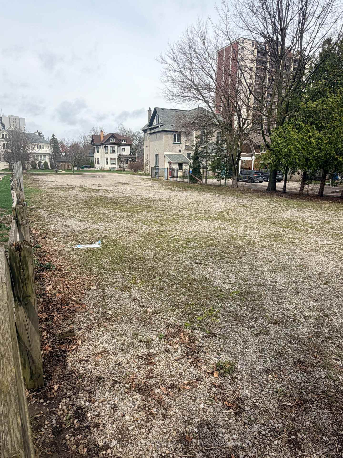 Photo 3 of 237 Frederick Street, Kitchener, Civic Centre — HOMEH