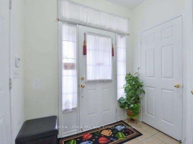 Photo 3 of 41 Unionville Crescent, Brampton, Bram East — HOMEH