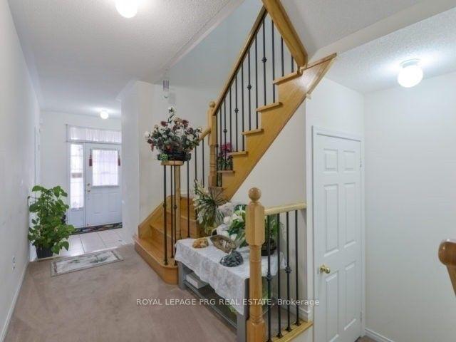 Photo 5 of 41 Unionville Crescent, Brampton, Bram East — HOMEH