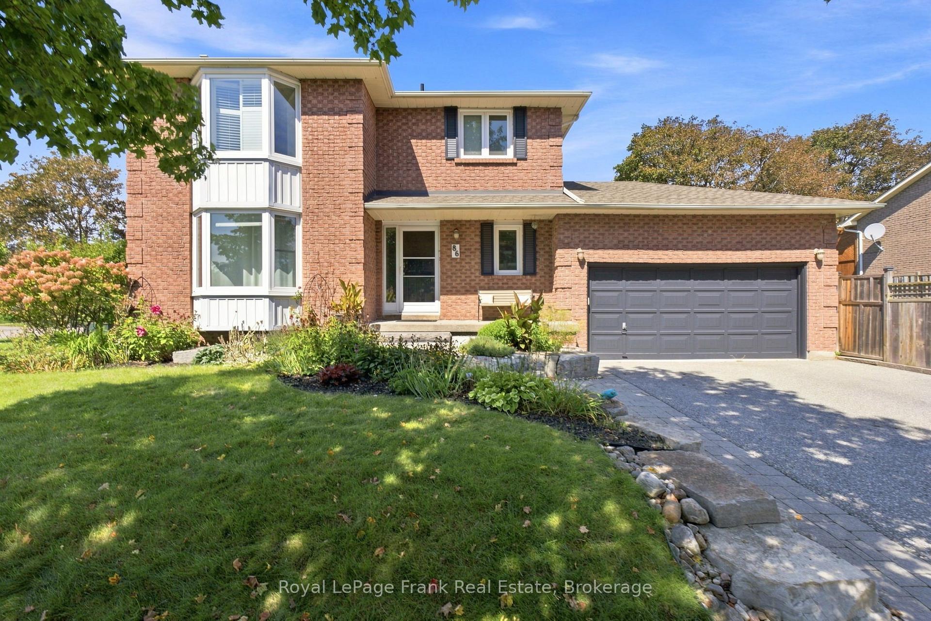 Photo 2 of 86 Cherry Blossom Crescent, Clarington, Courtice — HOMEH
