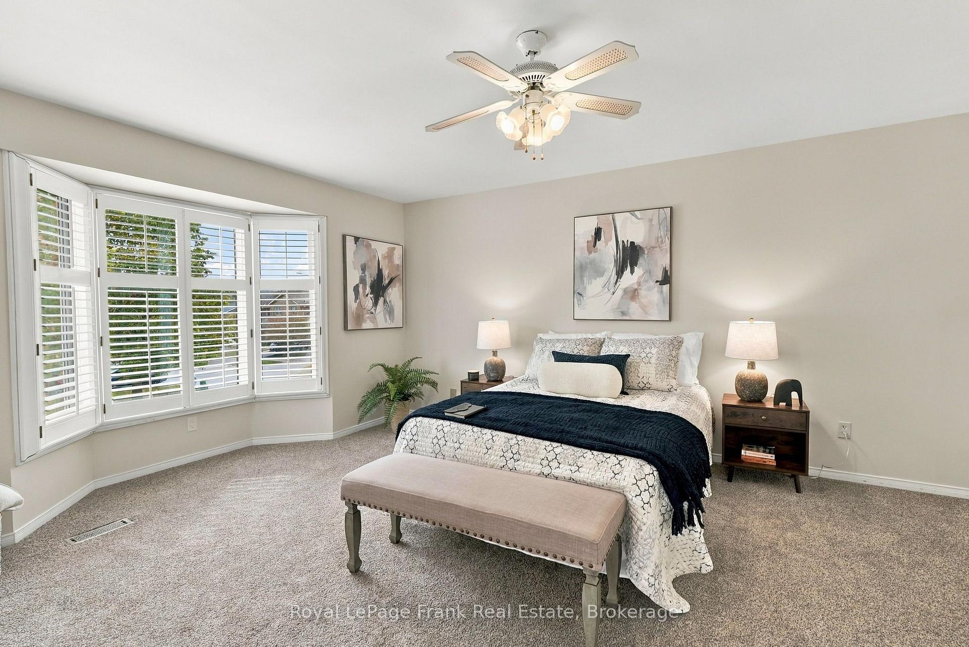 Photo 18 of 86 Cherry Blossom Crescent, Clarington, Courtice — HOMEH