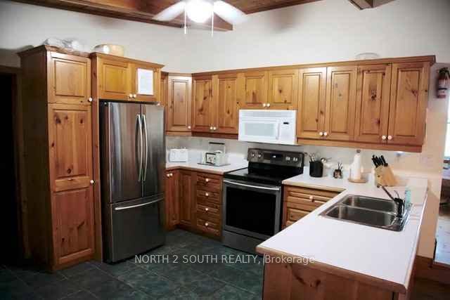 Photo 7 of 146 Maplehurst Road, Seguin — HOMEH