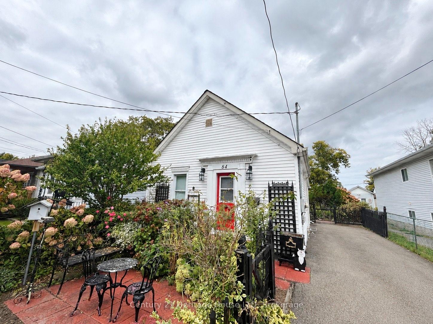 Photo 2 of 84 Rykert Street, St. Catharines, Western Hill — HOMEH