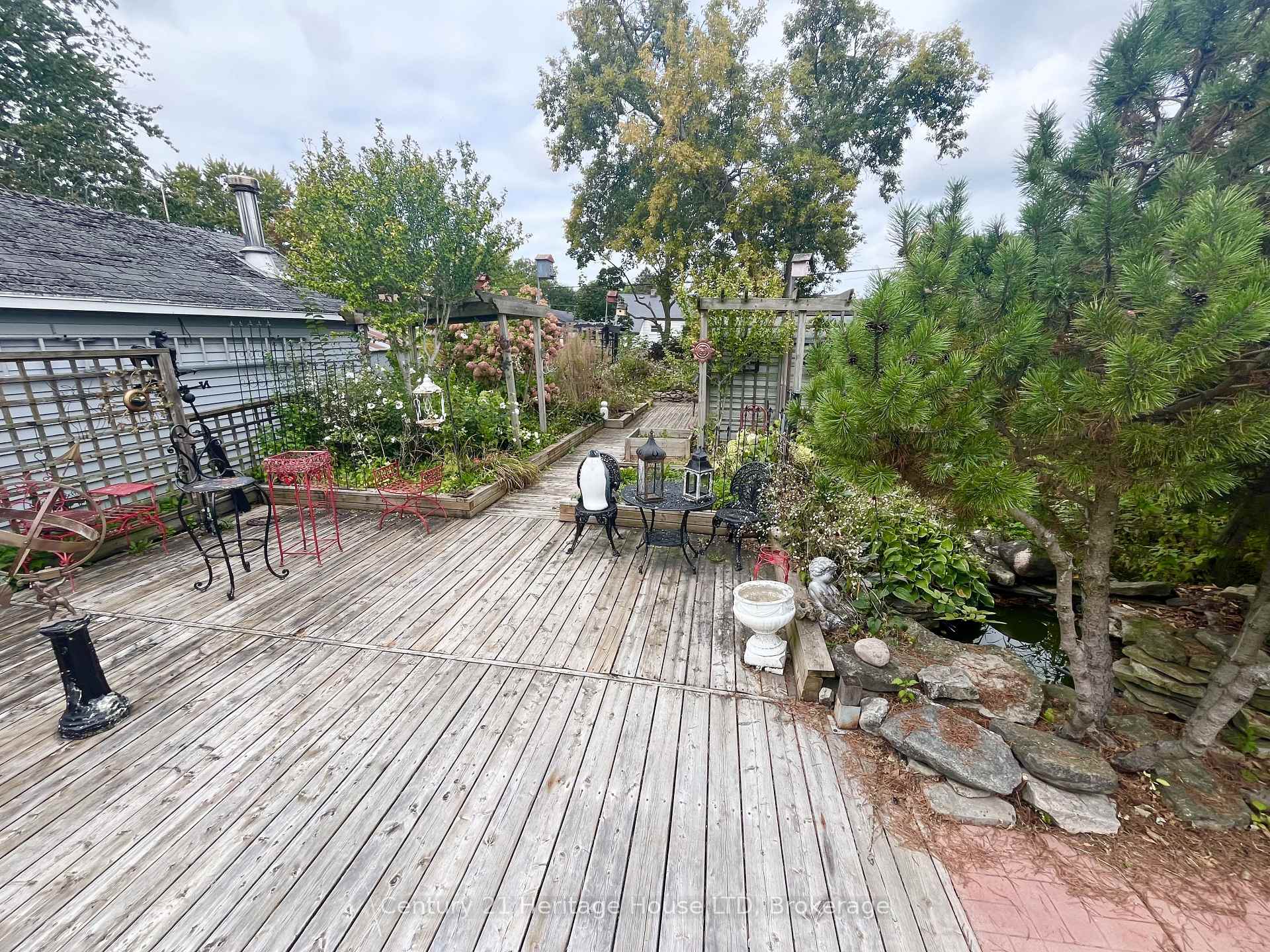 Photo 20 of 84 Rykert Street, St. Catharines, Western Hill — HOMEH