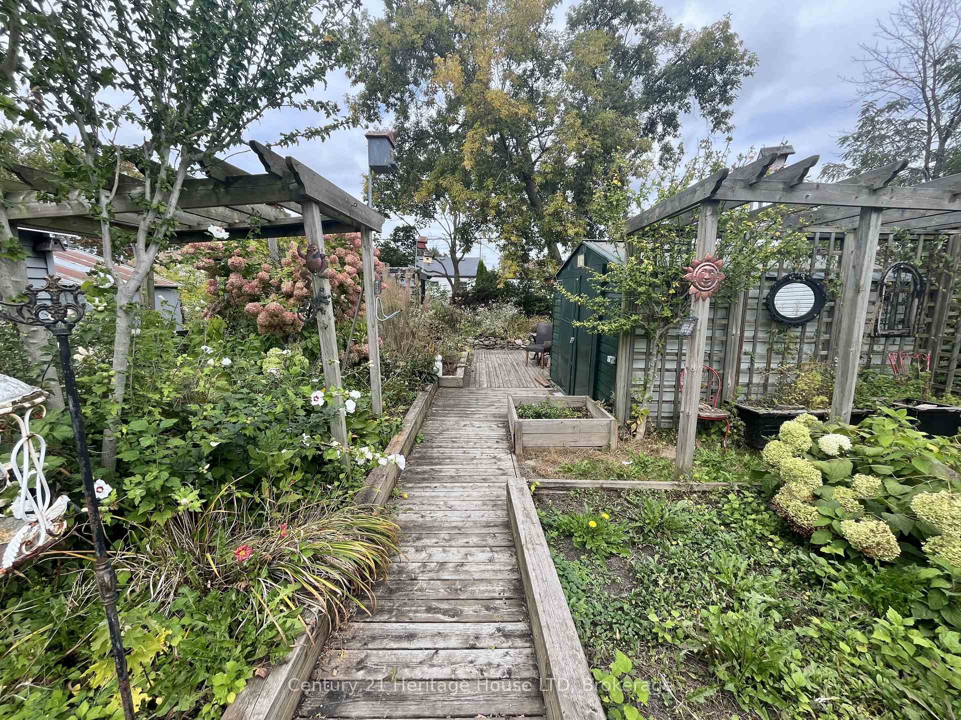 Photo 22 of 84 Rykert Street, St. Catharines, Western Hill — HOMEH