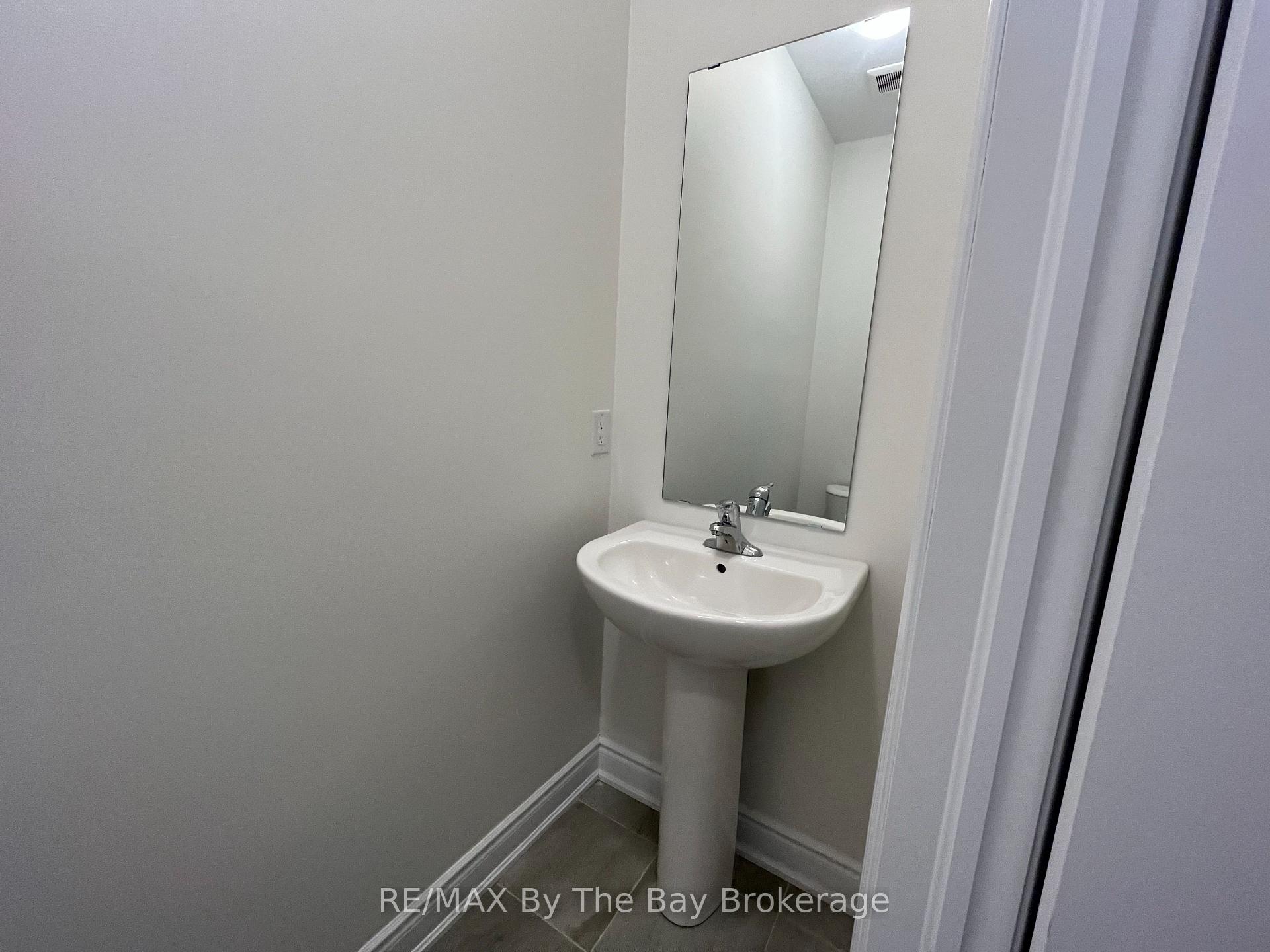 Photo 22 of 17 Carriage Lane, Wasaga Beach — HOMEH