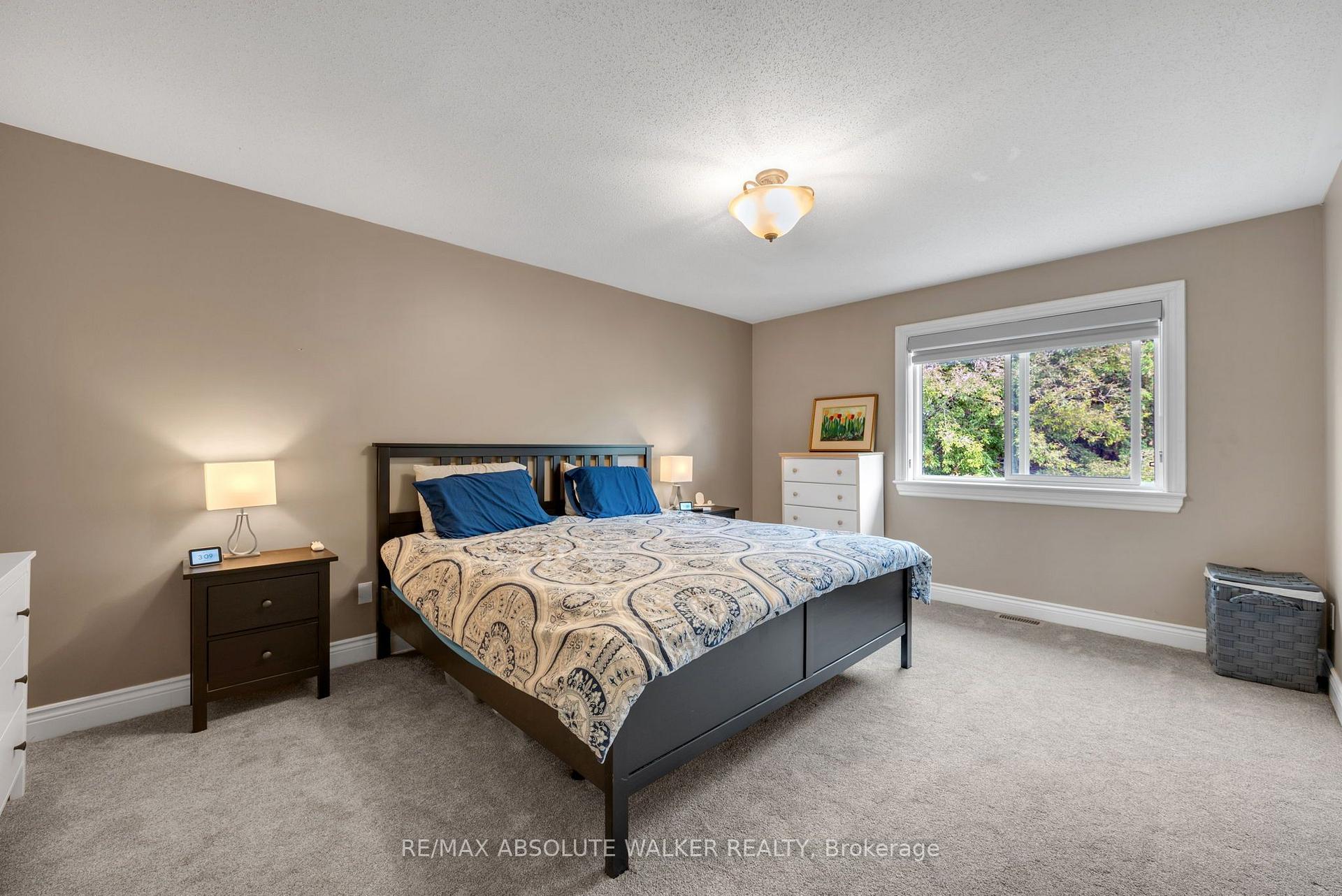Photo 17 of 54 Castle Glen Crescent, Ottawa, Kanata - Glencairn/Hazeldean — HOMEH