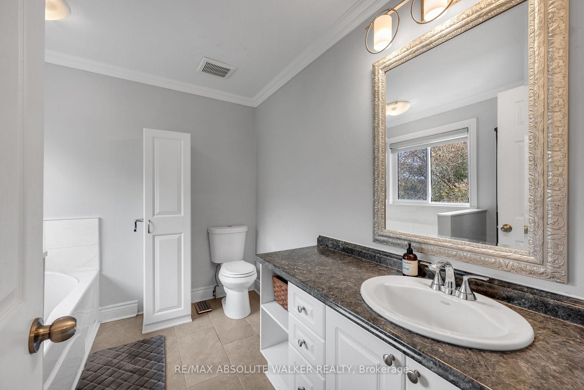 Photo 20 of 54 Castle Glen Crescent, Ottawa, Kanata - Glencairn/Hazeldean — HOMEH
