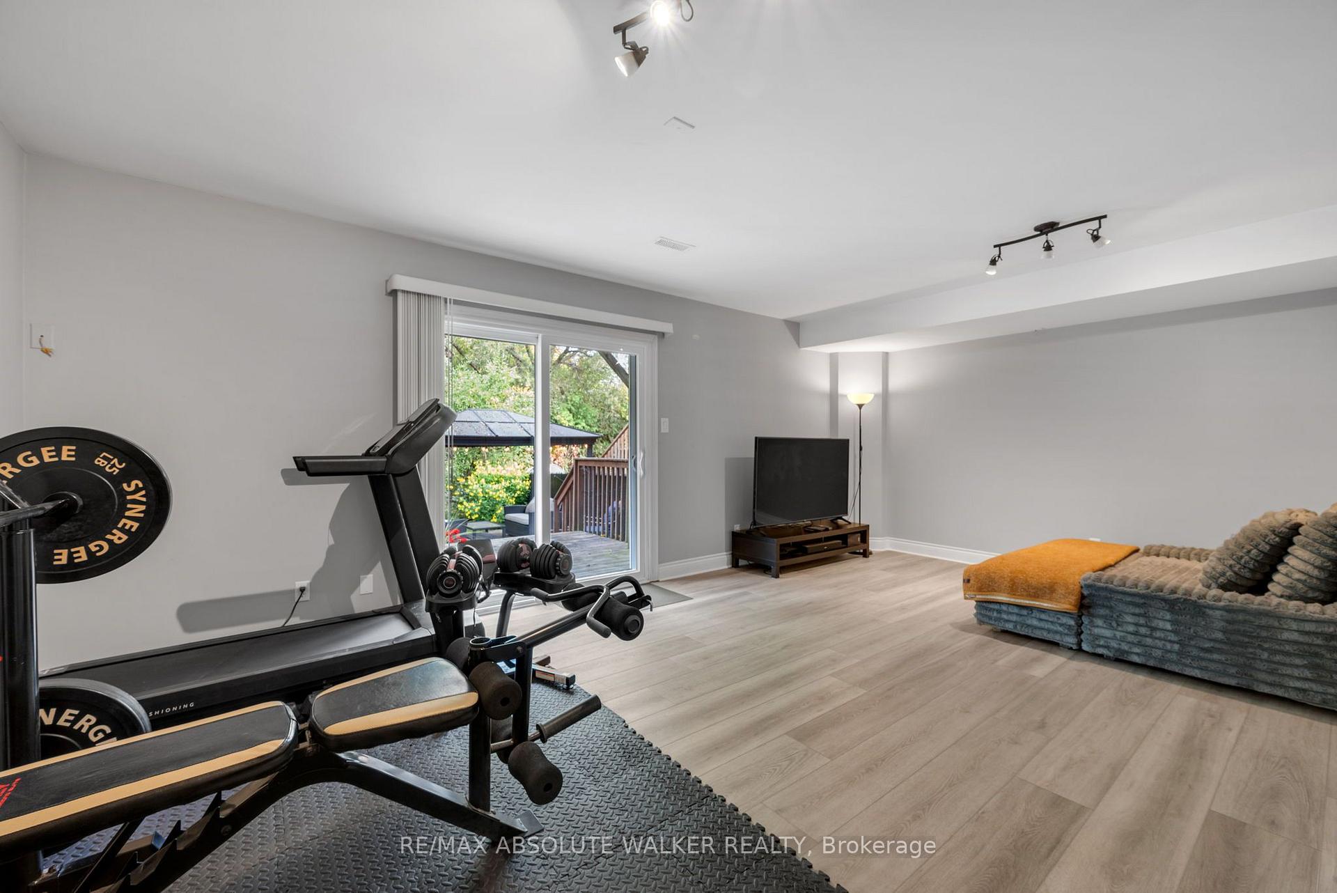 Photo 28 of 54 Castle Glen Crescent, Ottawa, Kanata - Glencairn/Hazeldean — HOMEH