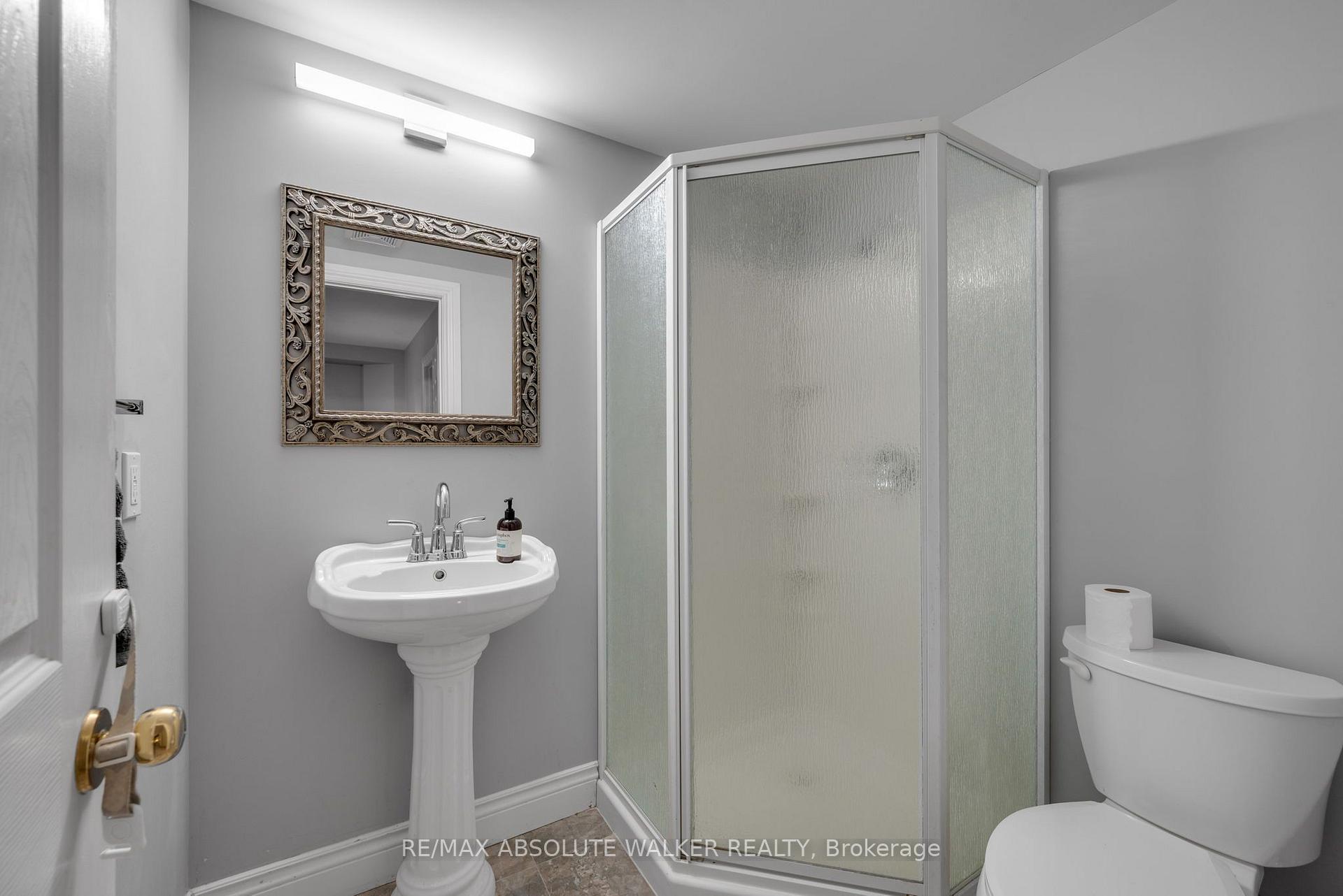 Photo 30 of 54 Castle Glen Crescent, Ottawa, Kanata - Glencairn/Hazeldean — HOMEH