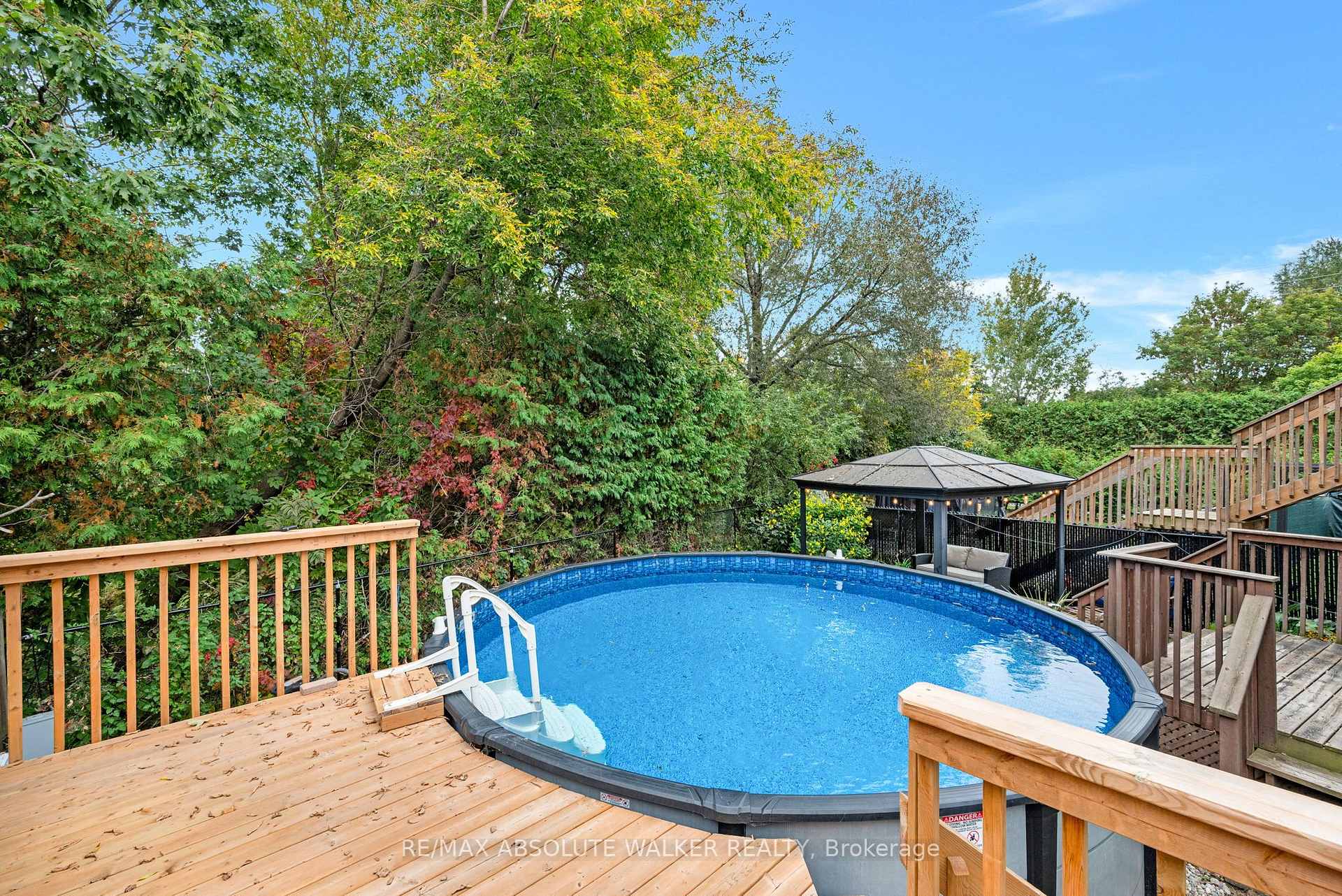 Photo 32 of 54 Castle Glen Crescent, Ottawa, Kanata - Glencairn/Hazeldean — HOMEH