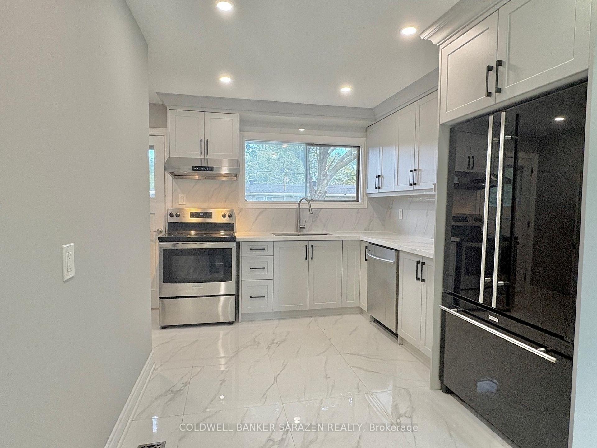 Photo 10 of 1160 Deer Park Road, Ottawa, City View/Skyline/Fisher Heights/Parkwood Hills — HOMEH