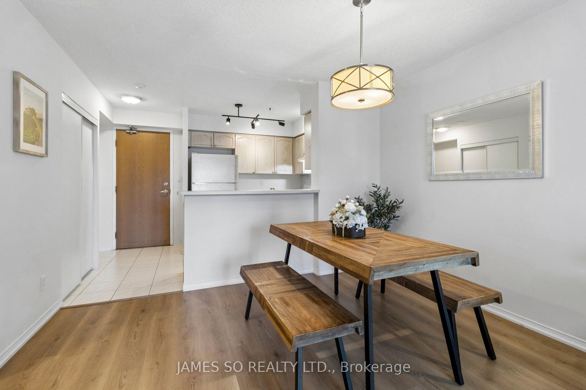 Photo 3 of Unit 1625, 233 Beecroft Road, North York, Willowdale West — HOMEH