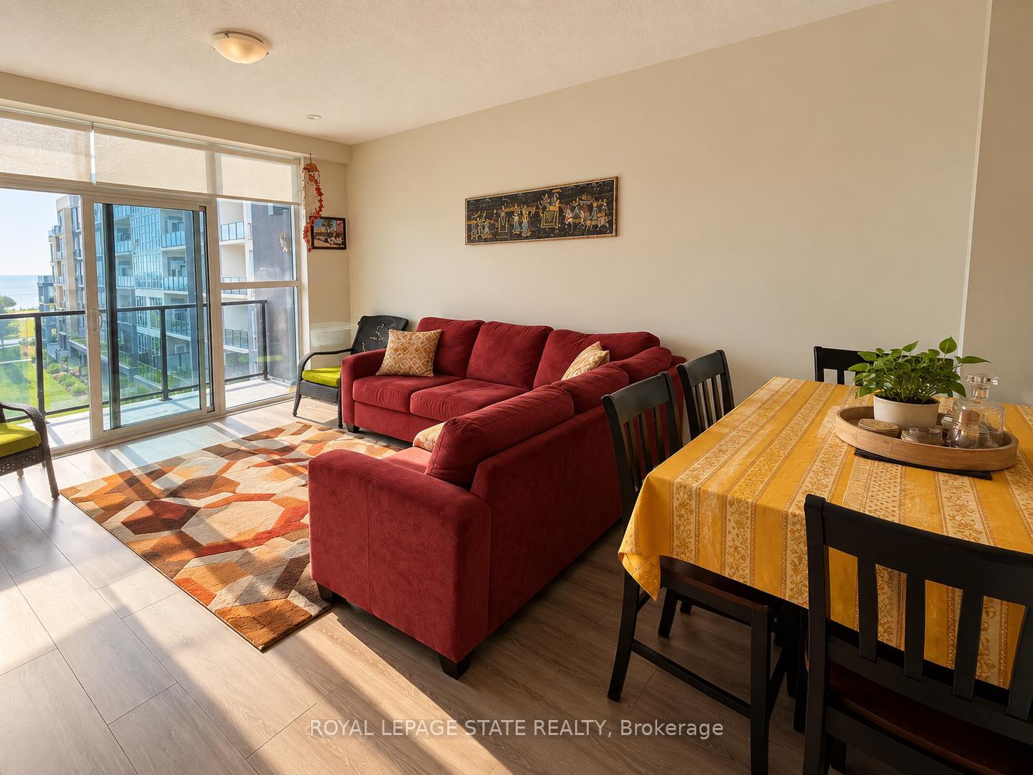 Photo 4 of Unit 427, 16 Concord Place, Grimsby, Grimsby Beach — HOMEH
