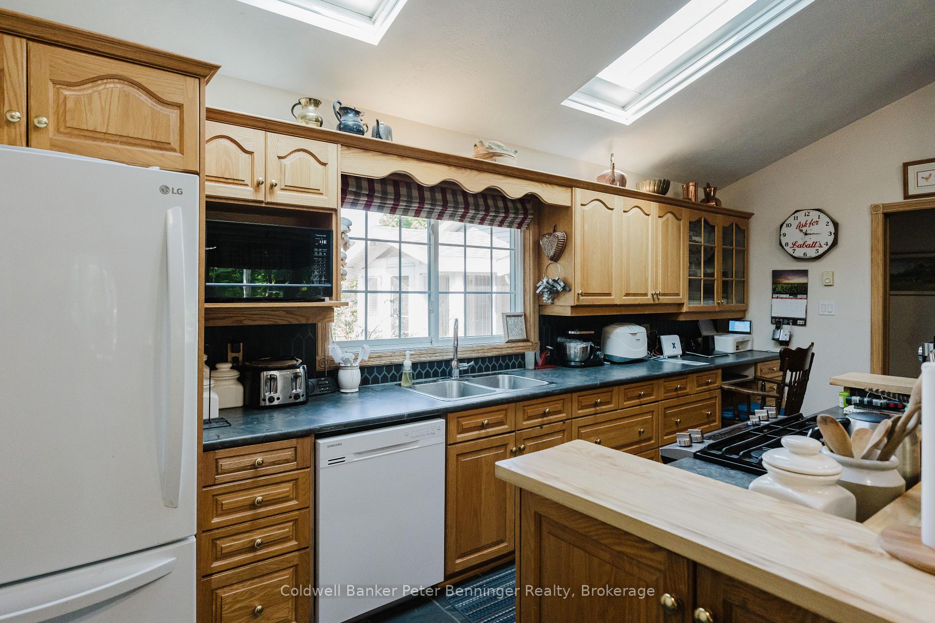 Photo 5 of 133889 Allan Park Road, West Grey — HOMEH