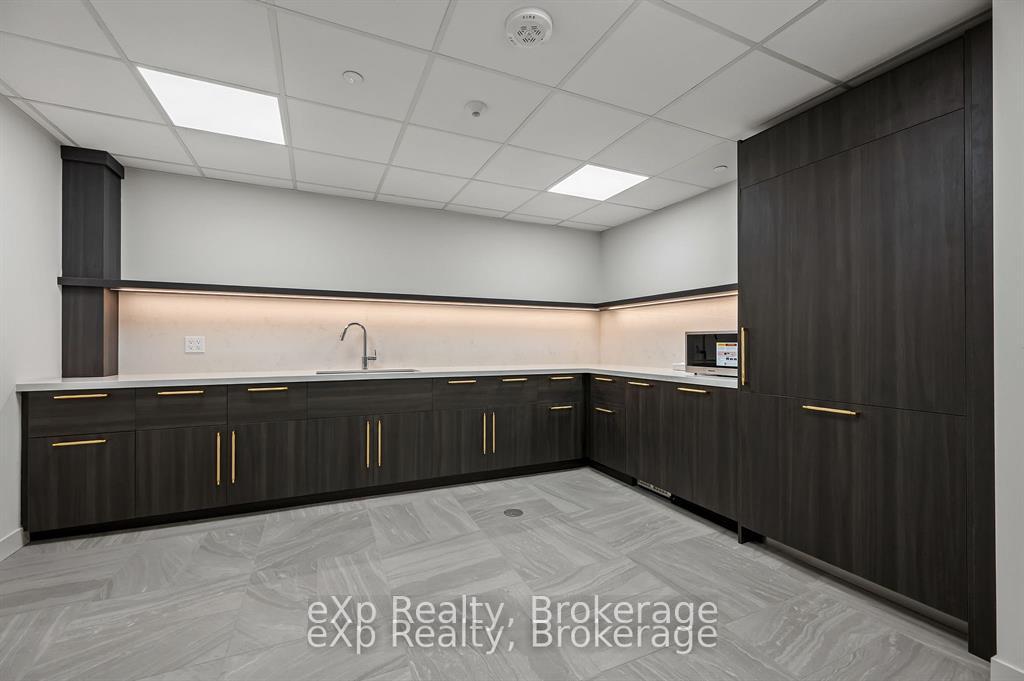 Photo 20 of Unit 606, 93 Arthur Street S, Guelph, Downtown — HOMEH